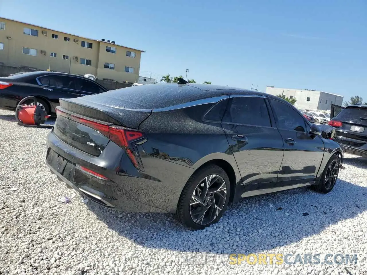 3 fotografías del automóvil dañado KNAG64J79S5282979 KIA K5 2025