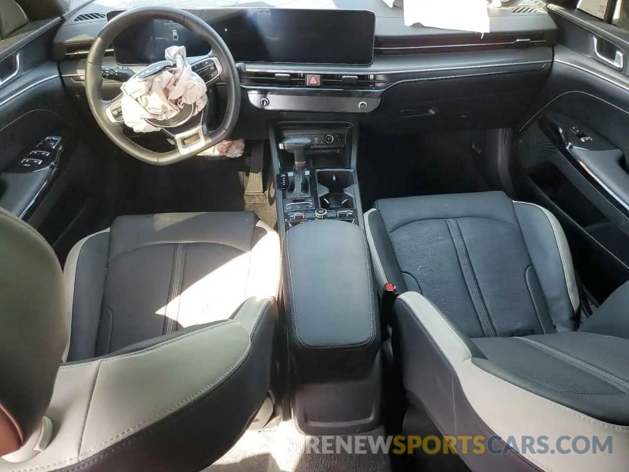 8 fotografías del automóvil dañado KNAG64J79S5282979 KIA K5 2025