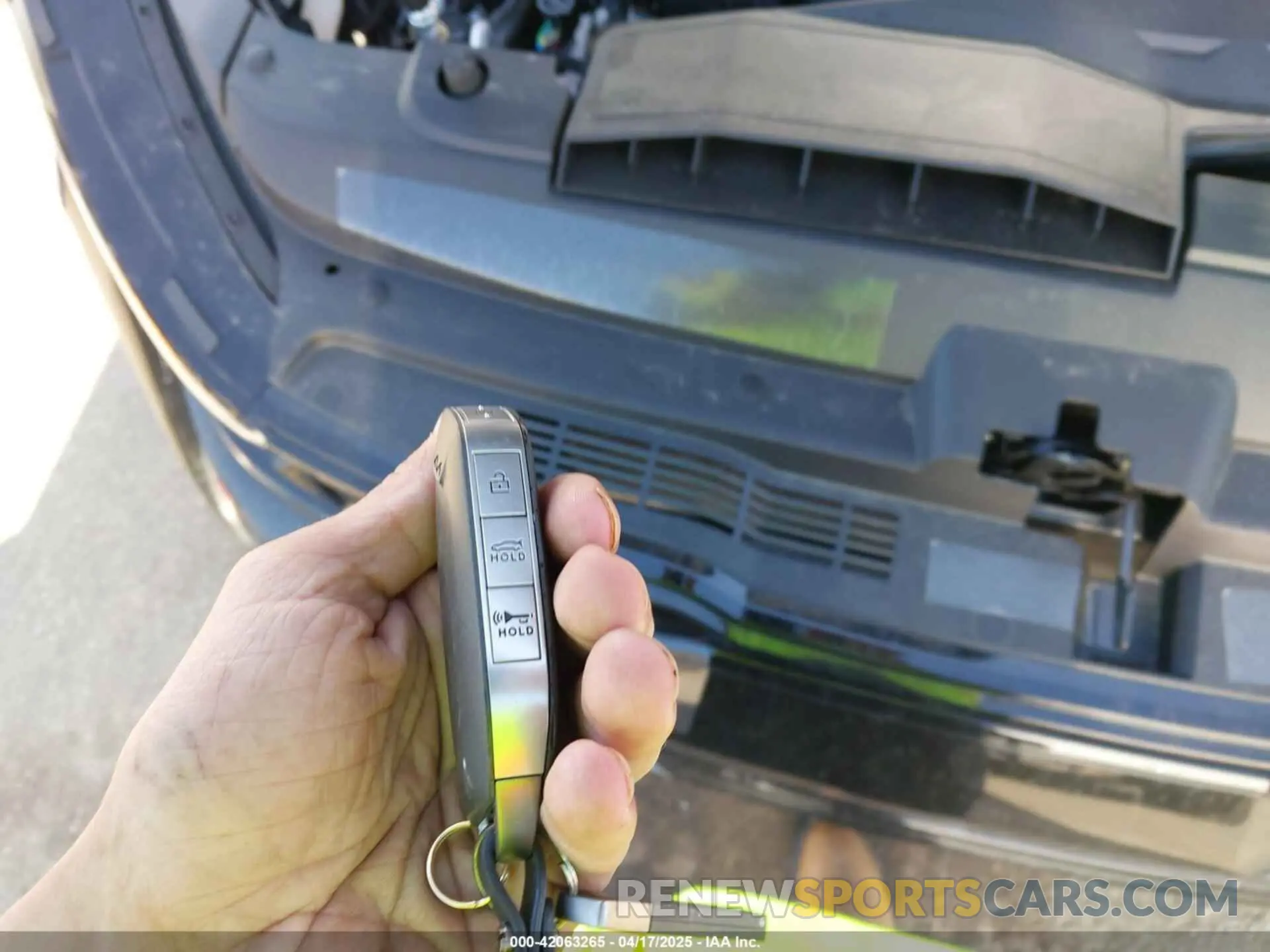11 fotografías del automóvil dañado KNAG64J79S5299569 KIA K5 2025