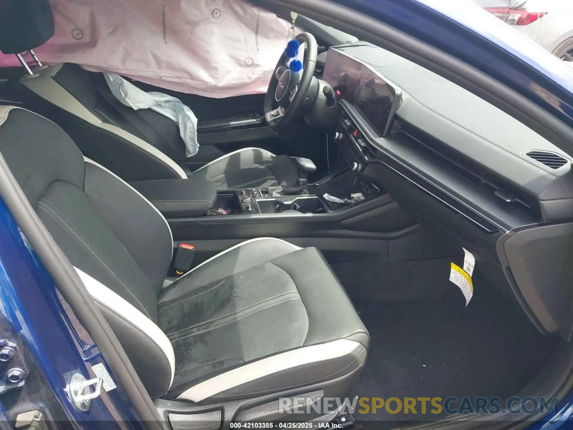 5 fotografías del automóvil dañado KNAG64J79S5299894 KIA K5 2025