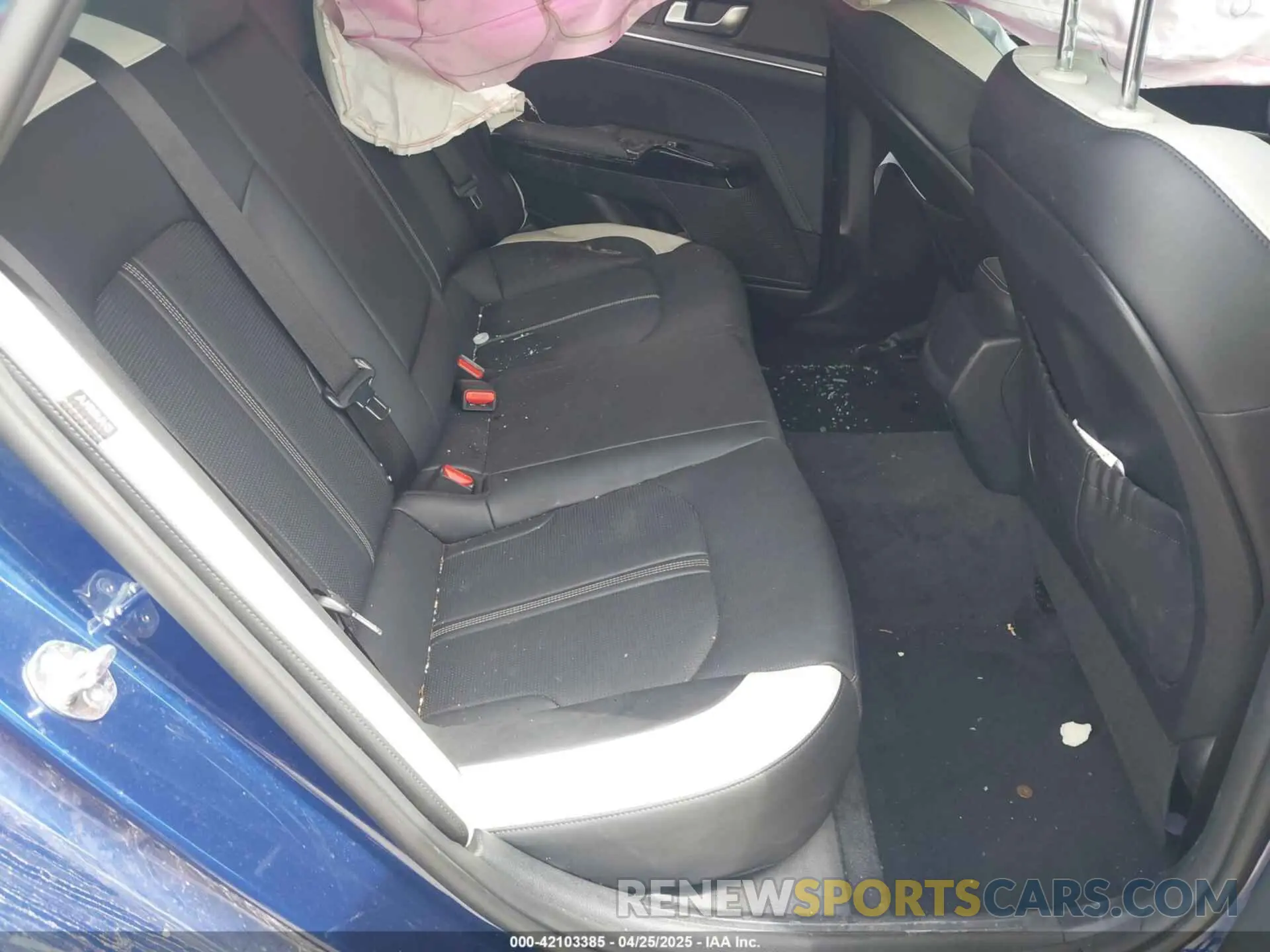 8 fotografías del automóvil dañado KNAG64J79S5299894 KIA K5 2025
