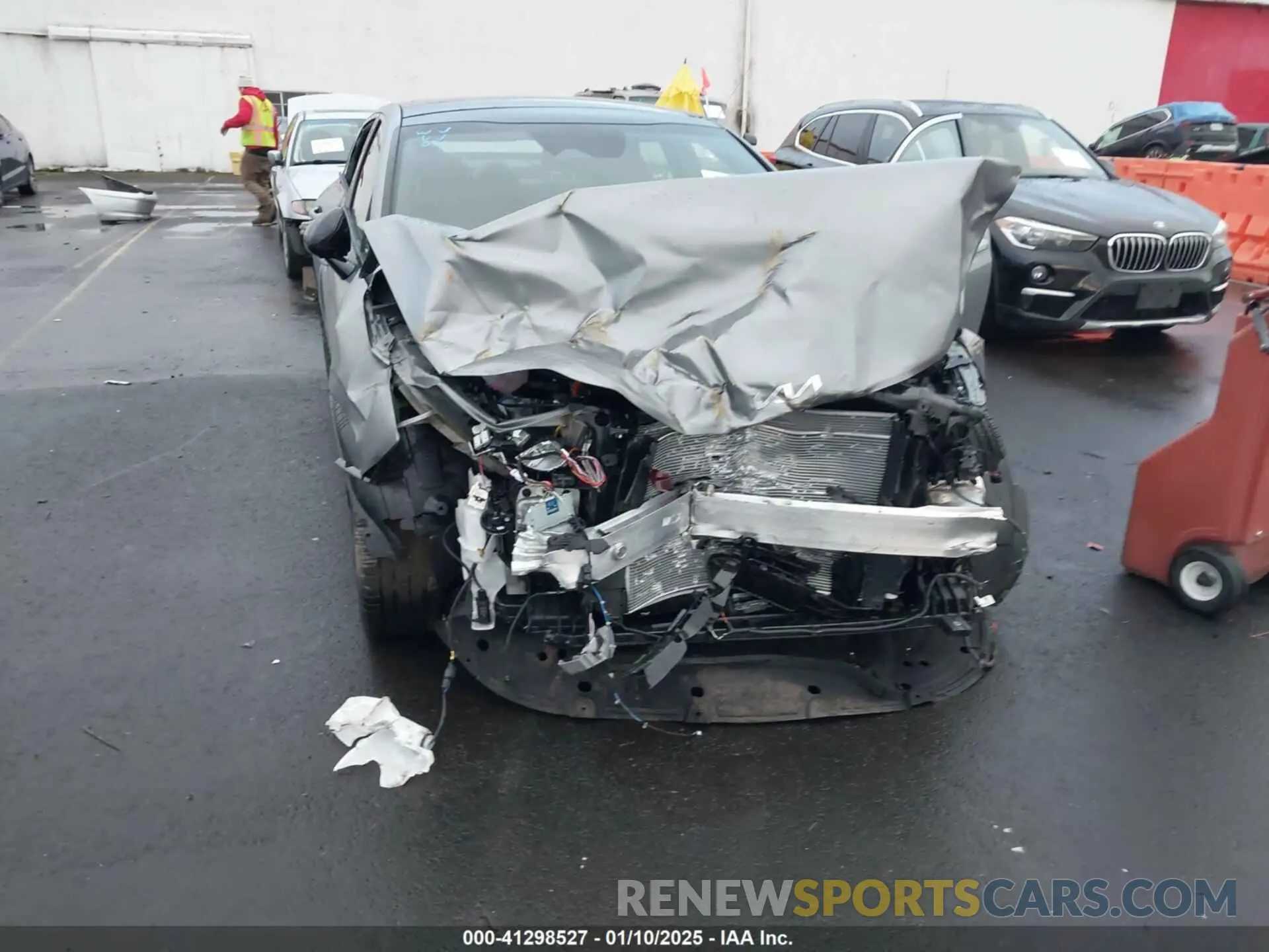6 fotografías del automóvil dañado KNAG64J79S5337107 KIA K5 2025