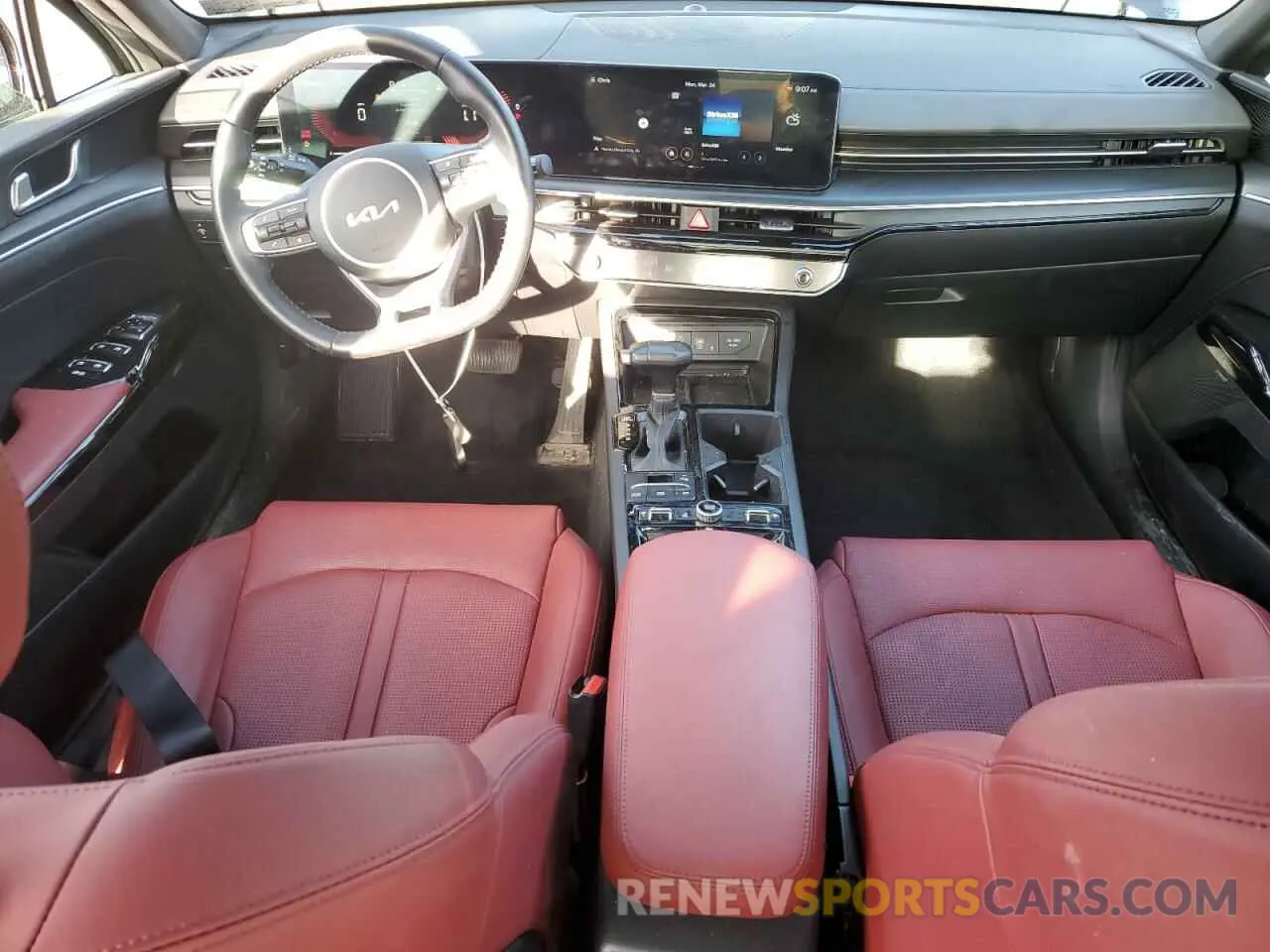 8 fotografías del automóvil dañado KNAG64J7XS5271814 KIA K5 2025