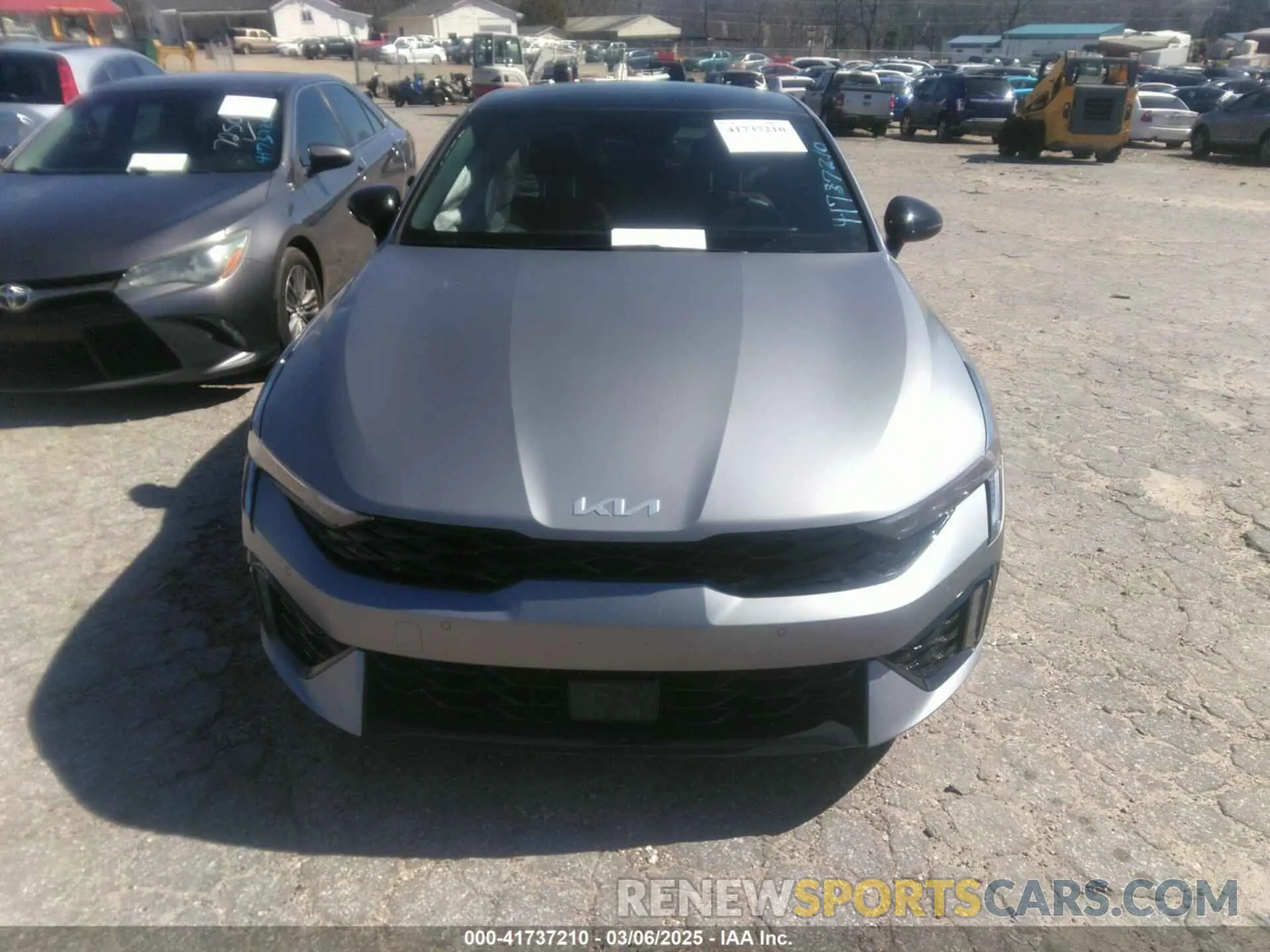 12 fotografías del automóvil dañado KNAG64J7XS5278780 KIA K5 2025