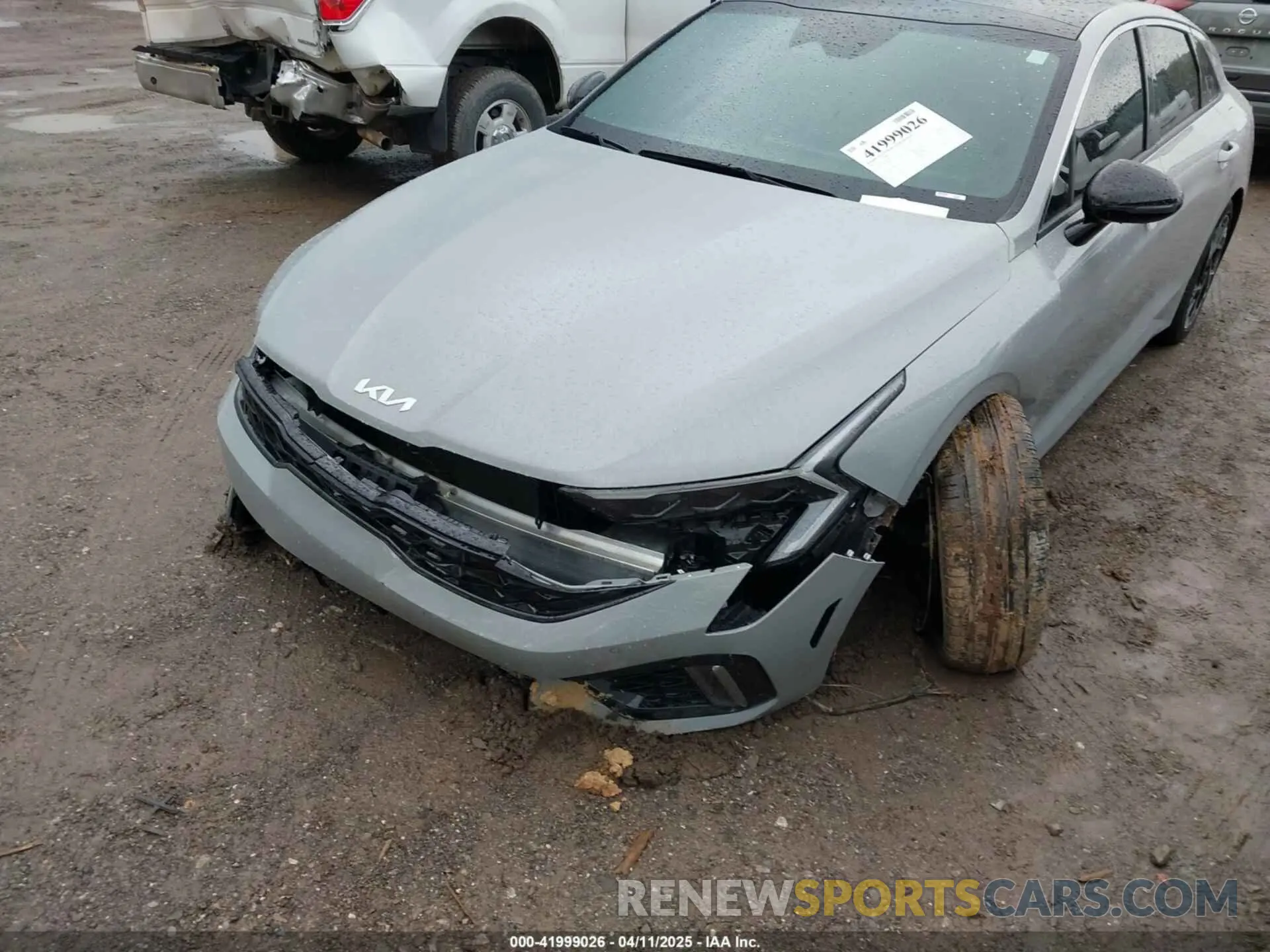 6 fotografías del automóvil dañado KNAG64J7XS5292355 KIA K5 2025
