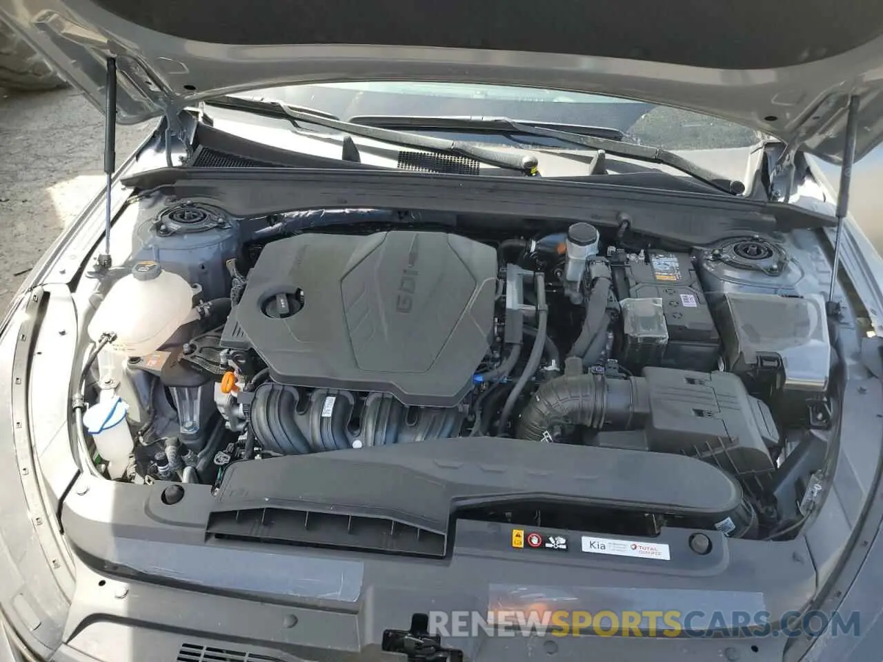 12 fotografías del automóvil dañado KNAG64J7XS5294218 KIA K5 2025