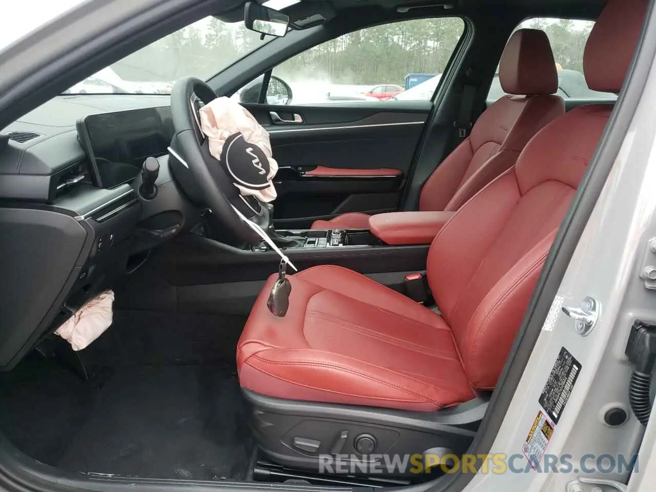 7 fotografías del automóvil dañado KNAG64J7XS5299144 KIA K5 2025