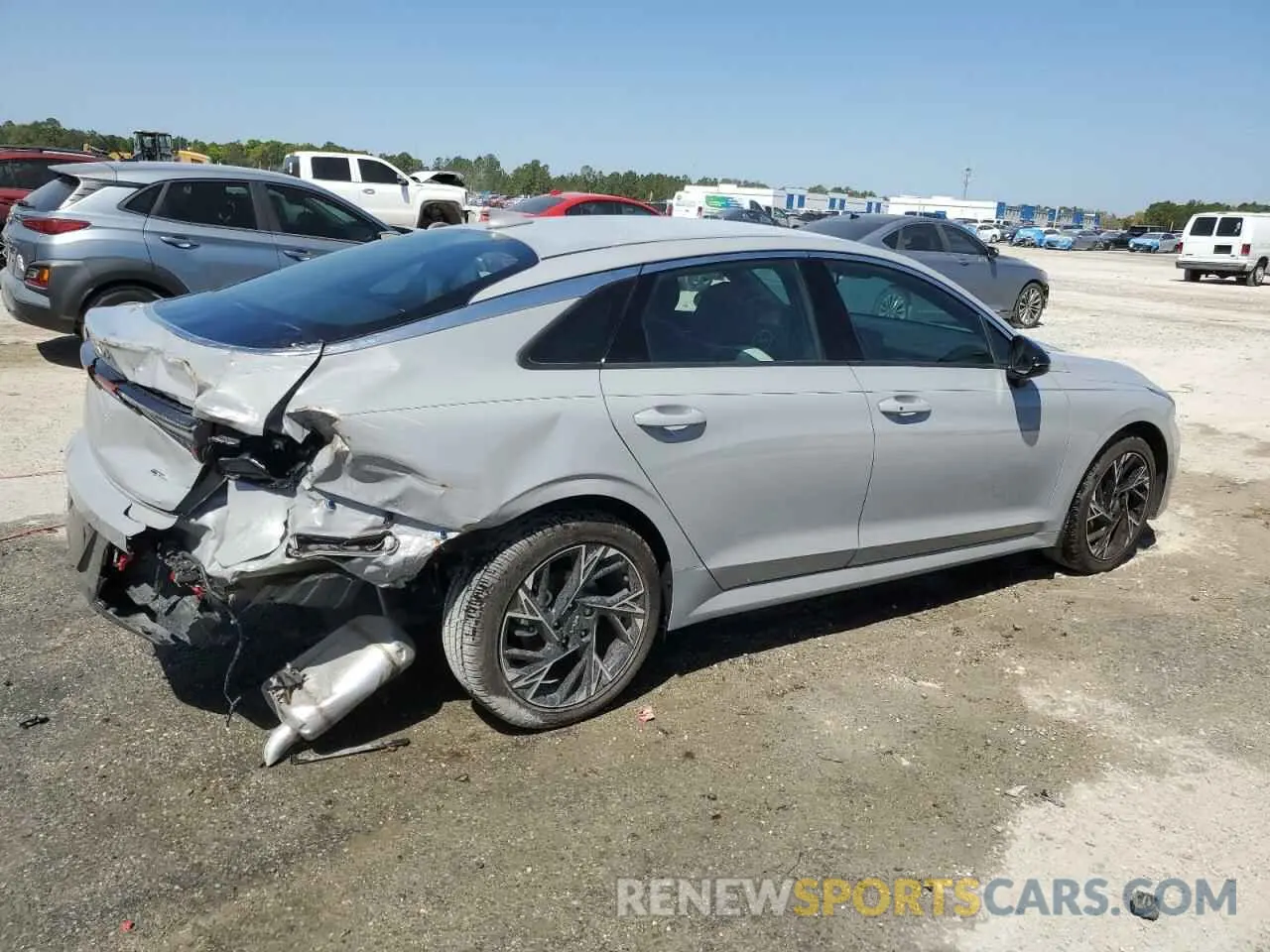 3 fotografías del automóvil dañado KNAG64J7XS5305119 KIA K5 2025