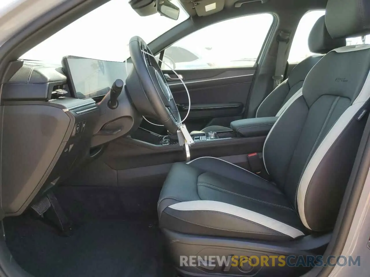 7 fotografías del automóvil dañado KNAG64J7XS5305119 KIA K5 2025
