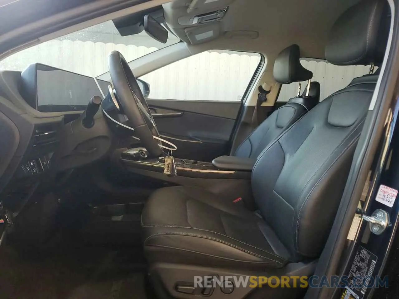 7 fotografías del automóvil dañado KNDC34LA1P5129815 KIA K5 2025