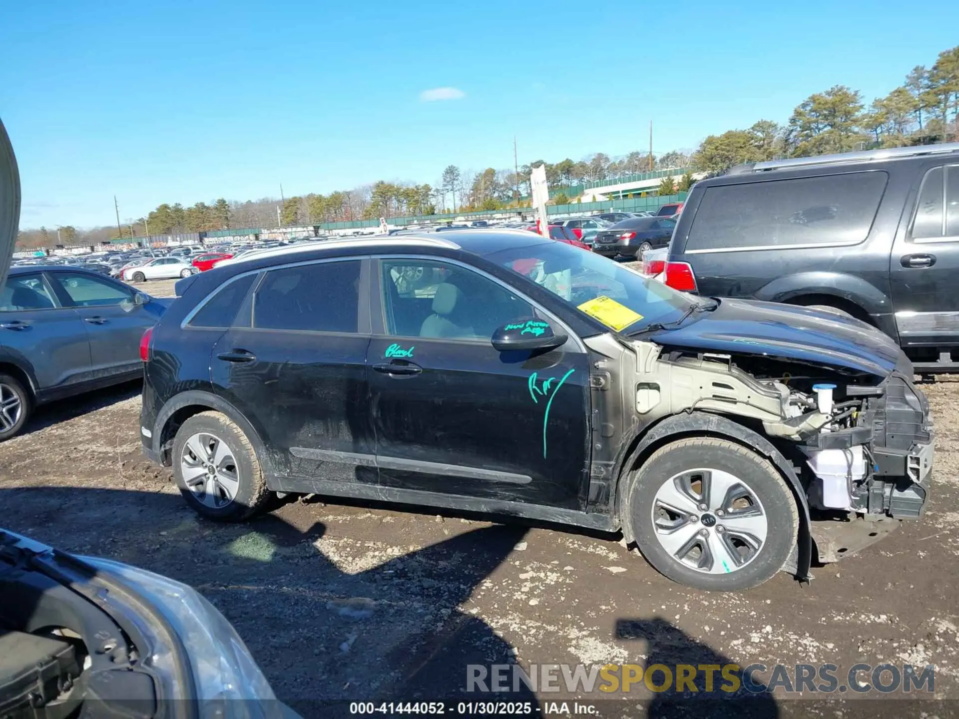 13 fotografías del automóvil dañado KNDCB3LC0K5264081 KIA NIRO 2019