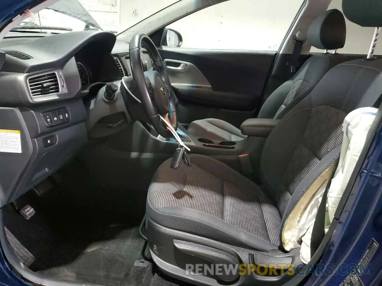 7 fotografías del automóvil dañado KNDCB3LC0K5265862 KIA NIRO 2019