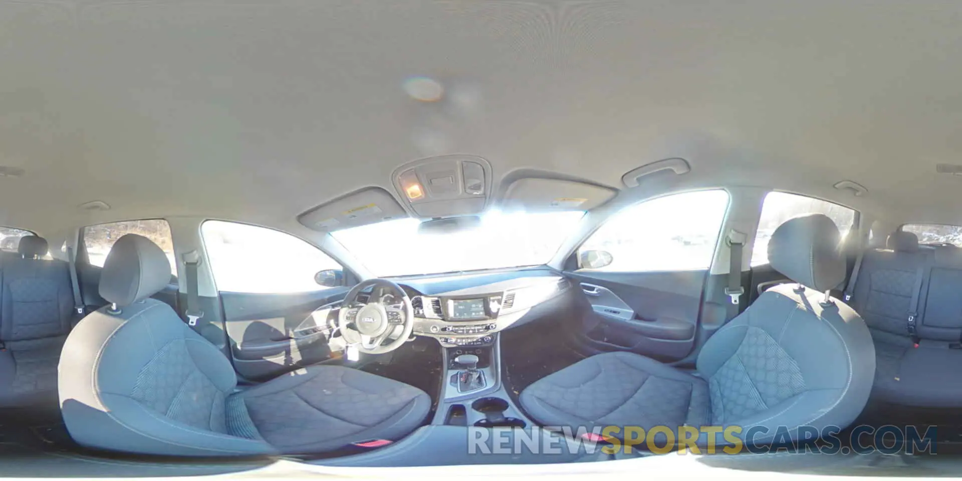 16 fotografías del automóvil dañado KNDCB3LC1K5242588 KIA NIRO 2019