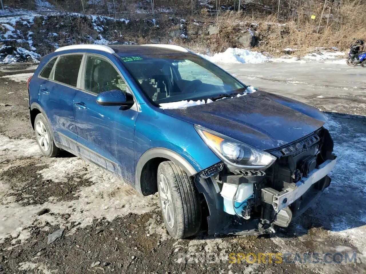 4 fotografías del automóvil dañado KNDCB3LC1K5242588 KIA NIRO 2019