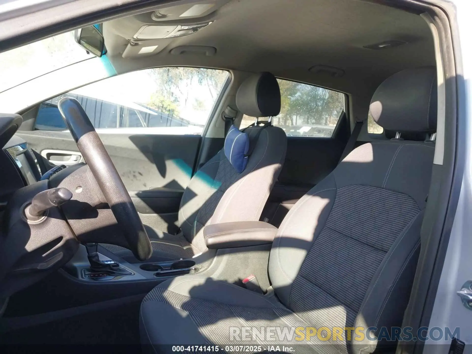 21 fotografías del automóvil dañado KNDCB3LC1K5256409 KIA NIRO 2019