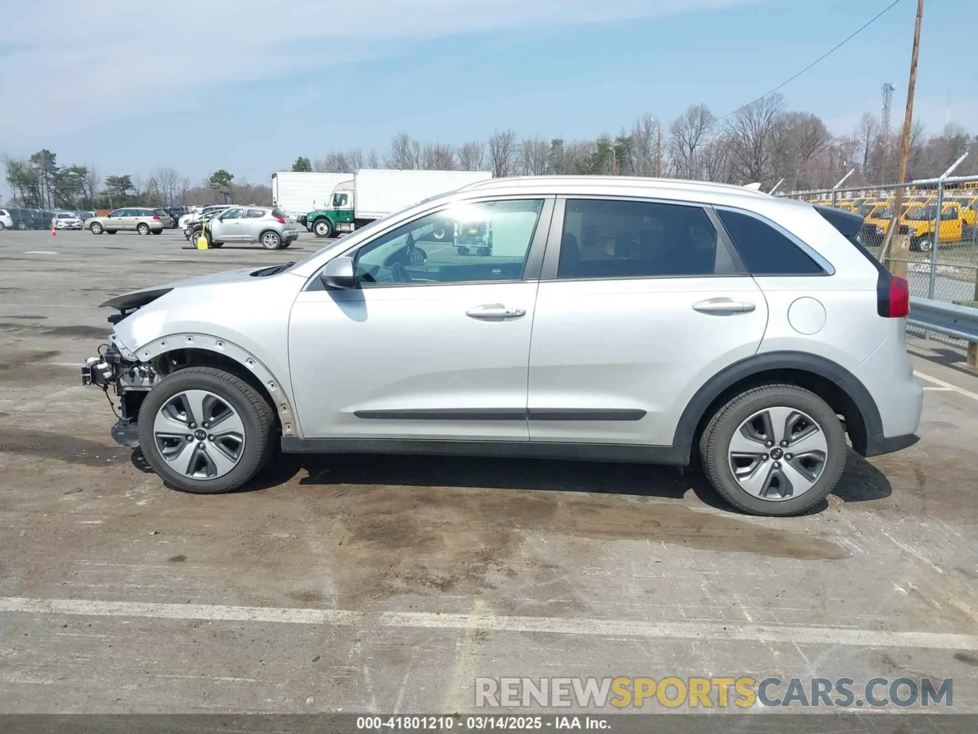 15 fotografías del automóvil dañado KNDCB3LC1K5262906 KIA NIRO 2019
