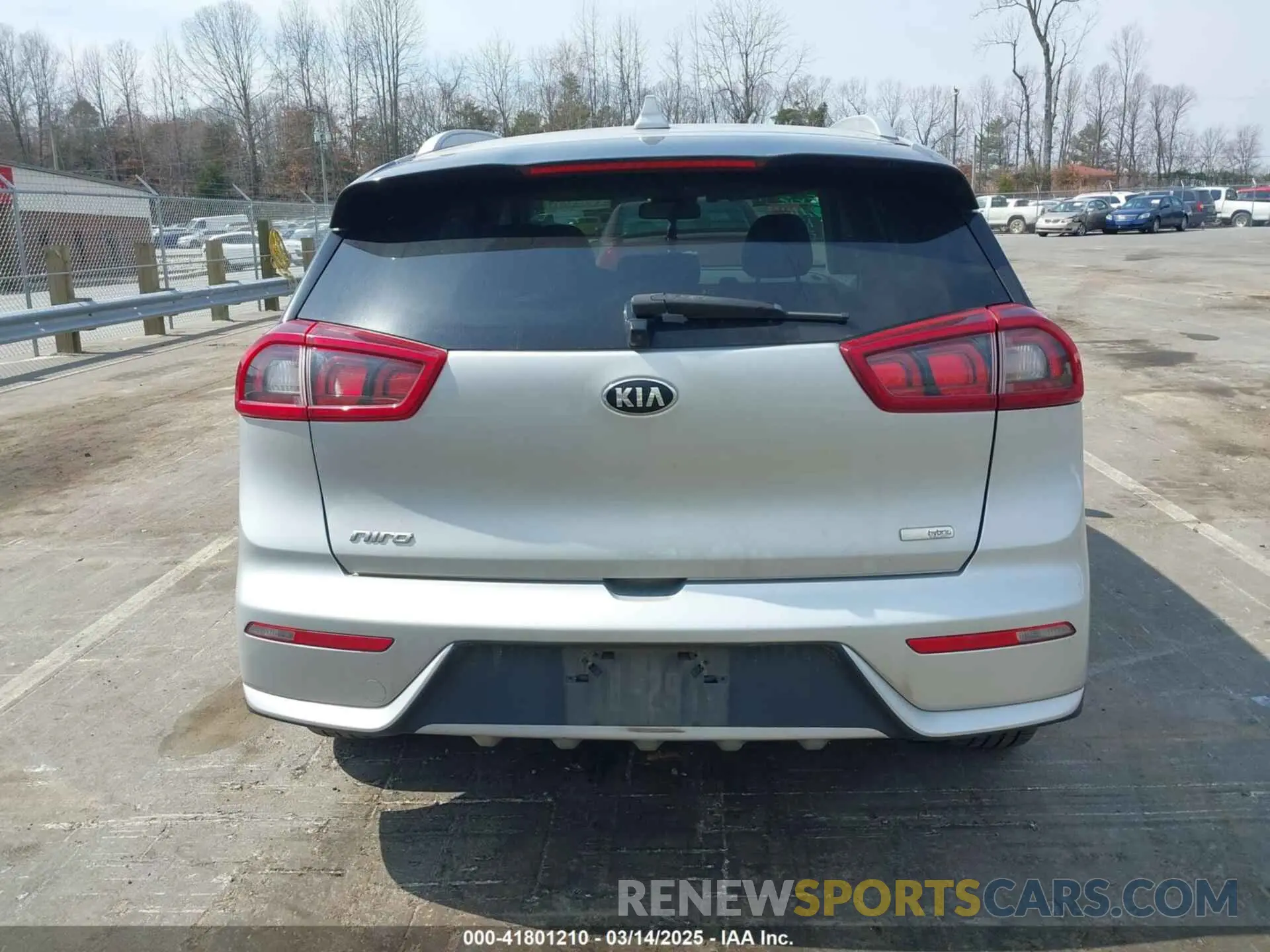 17 fotografías del automóvil dañado KNDCB3LC1K5262906 KIA NIRO 2019