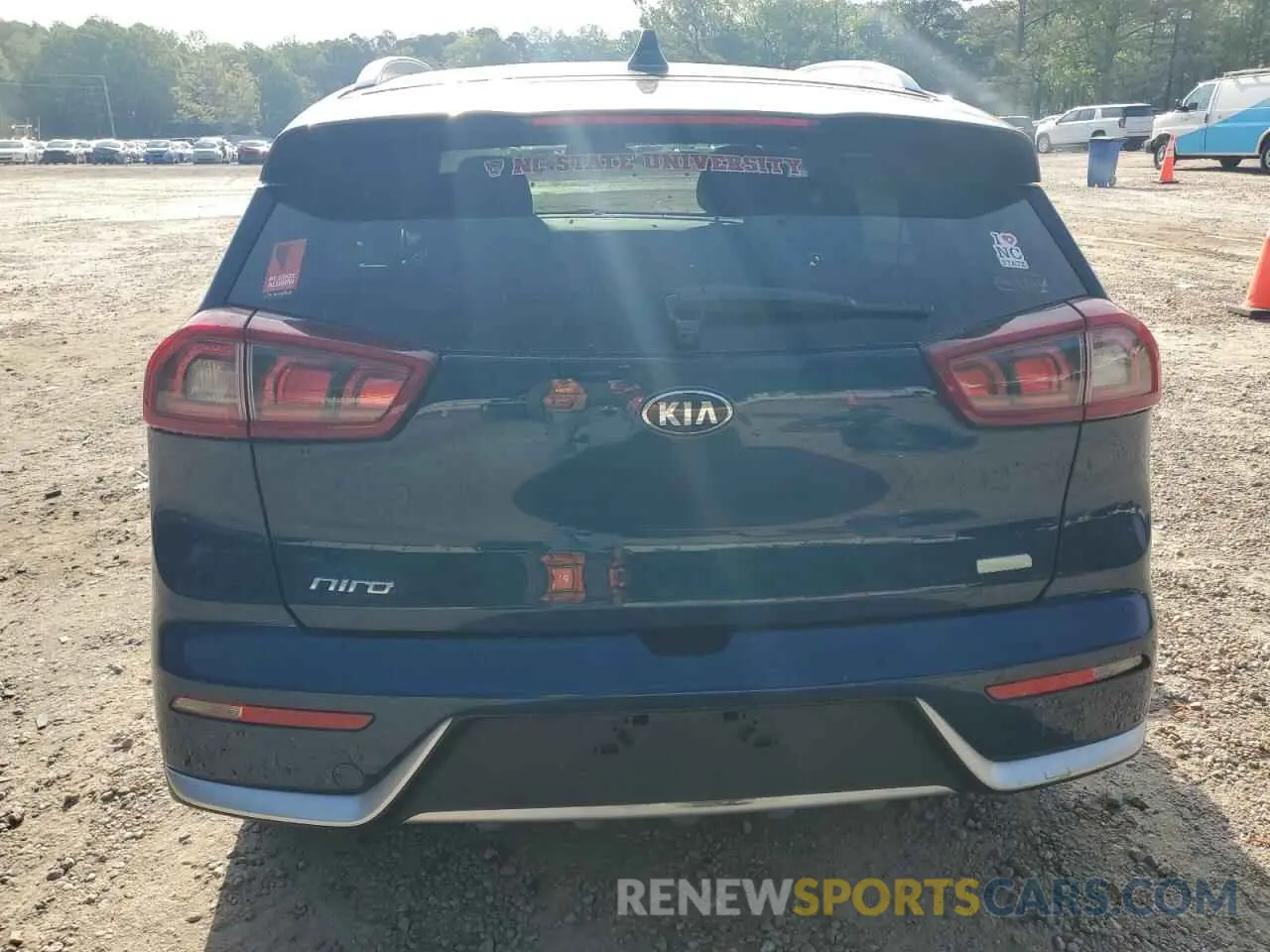 6 fotografías del automóvil dañado KNDCB3LC1K5296974 KIA NIRO 2019