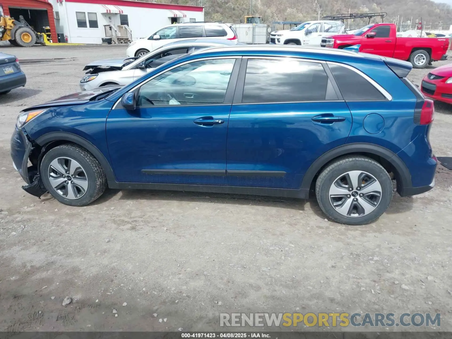 14 fotografías del automóvil dañado KNDCB3LC1K5310517 KIA NIRO 2019
