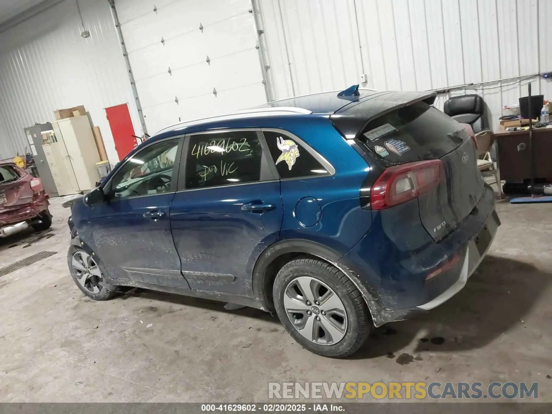 13 fotografías del automóvil dañado KNDCB3LC2K5250165 KIA NIRO 2019