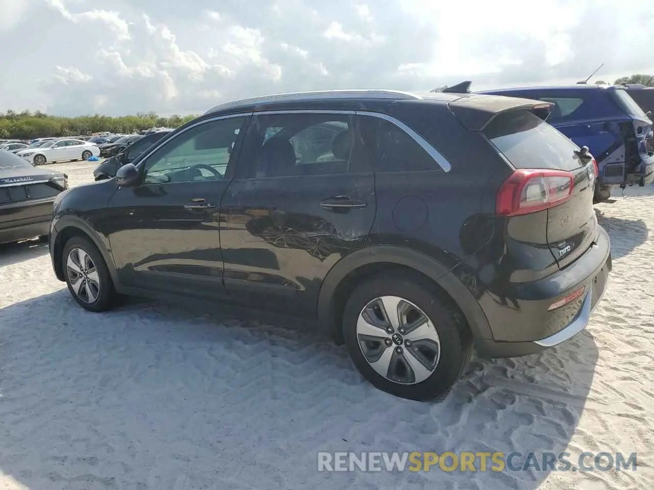 2 fotografías del automóvil dañado KNDCB3LC3K5240972 KIA NIRO 2019