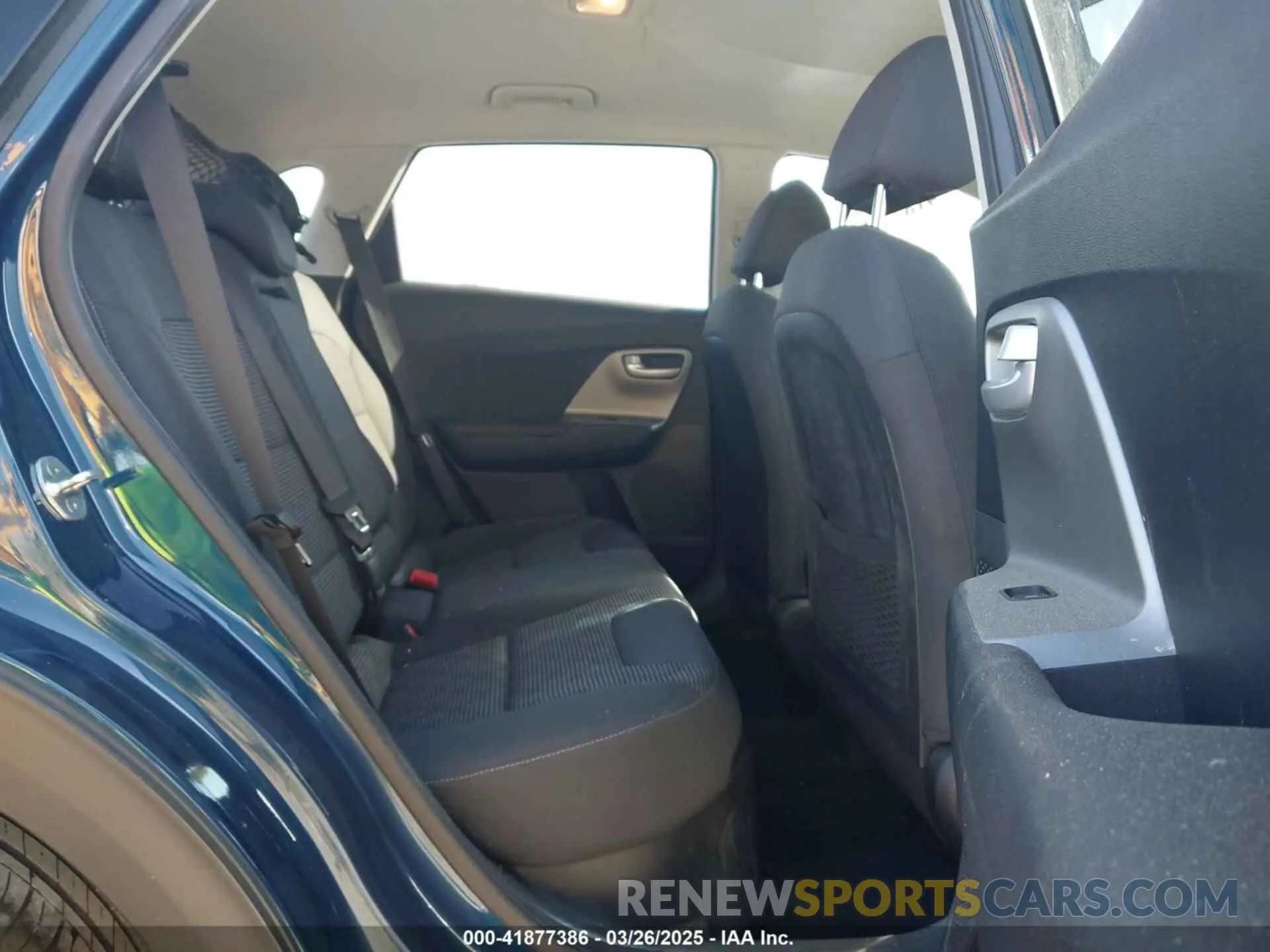 8 fotografías del automóvil dañado KNDCB3LC3K5256718 KIA NIRO 2019