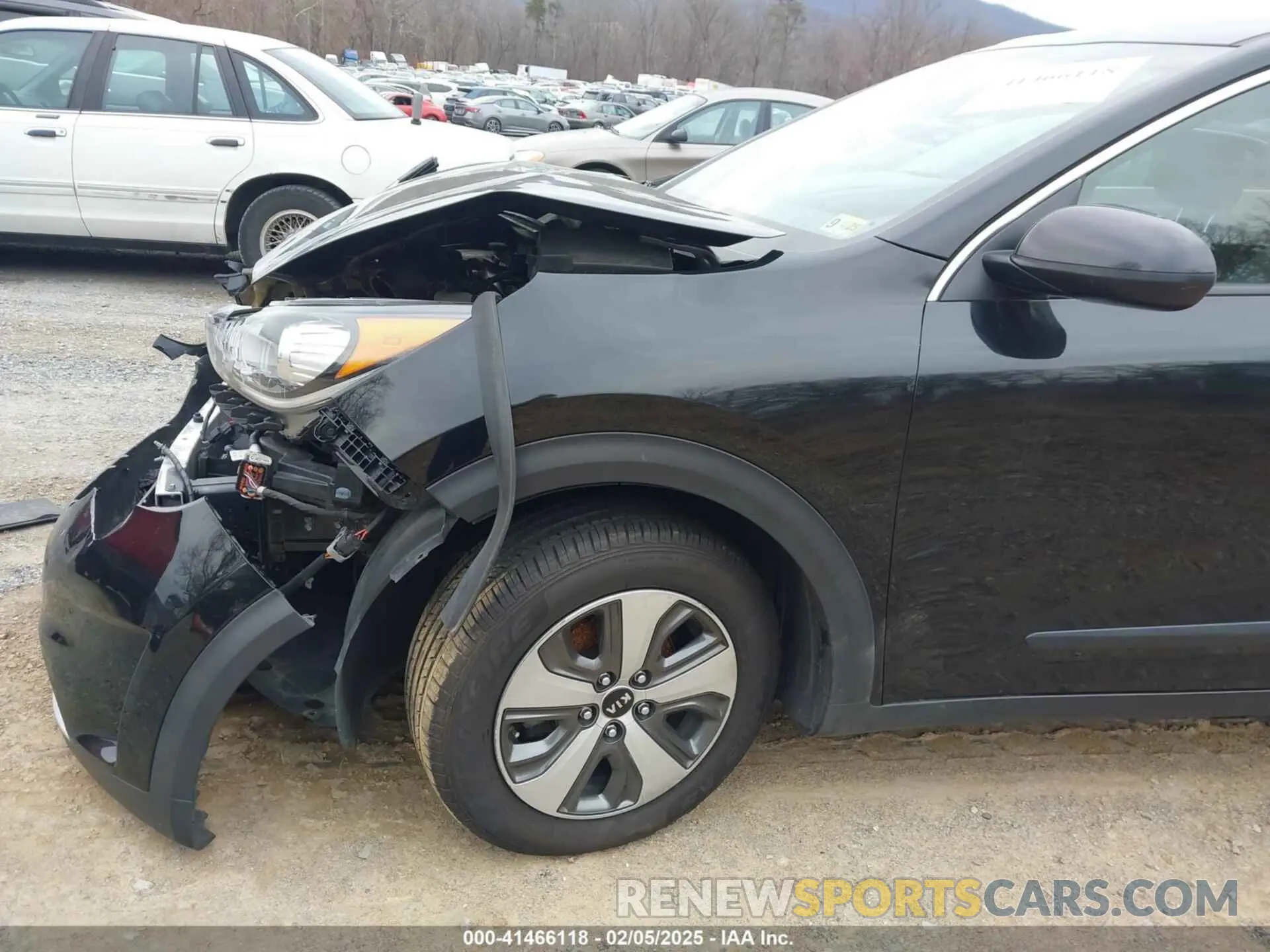 17 fotografías del automóvil dañado KNDCB3LC4K5326047 KIA NIRO 2019
