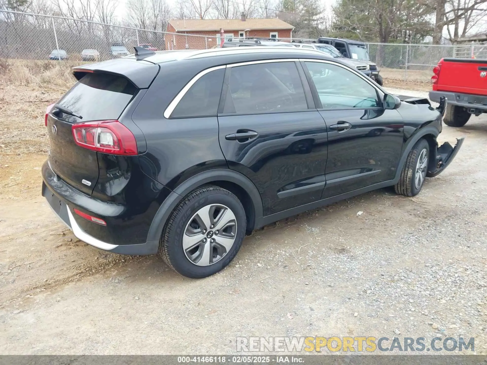 4 fotografías del automóvil dañado KNDCB3LC4K5326047 KIA NIRO 2019