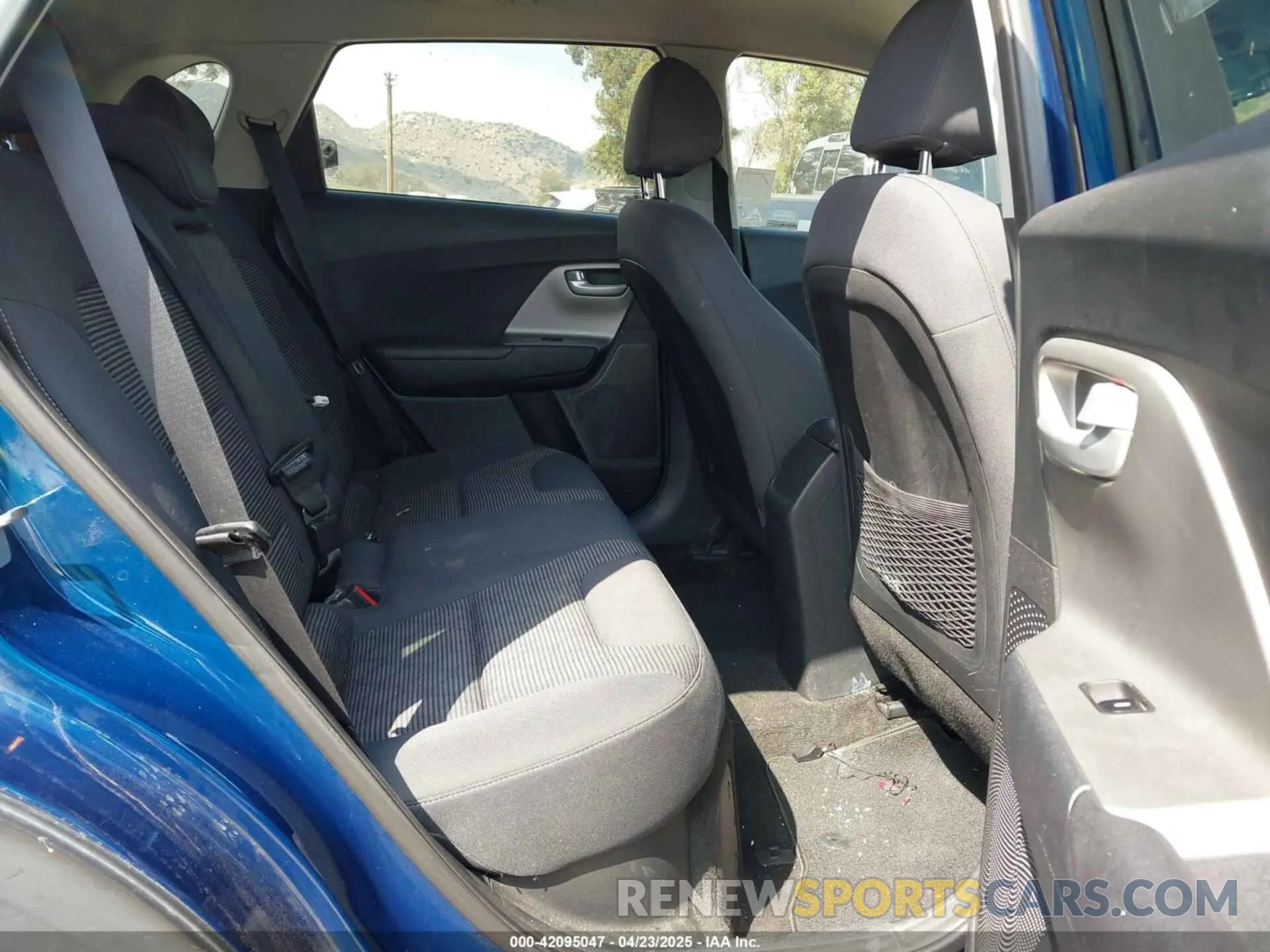 8 fotografías del automóvil dañado KNDCB3LC5K5252590 KIA NIRO 2019