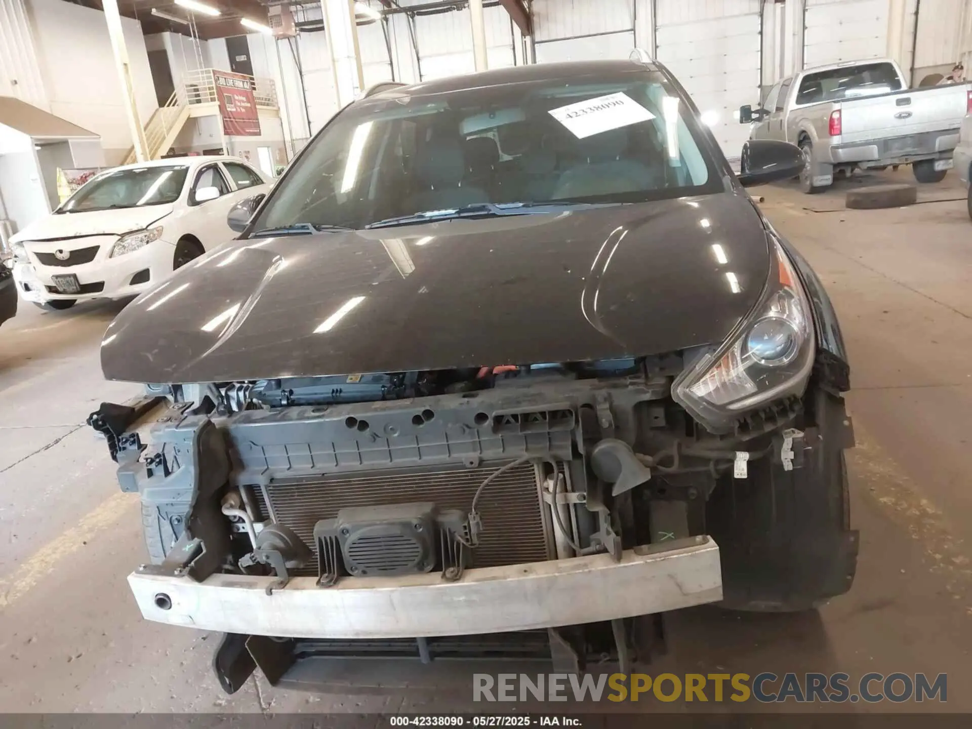 13 fotografías del automóvil dañado KNDCB3LC6K5252775 KIA NIRO 2019