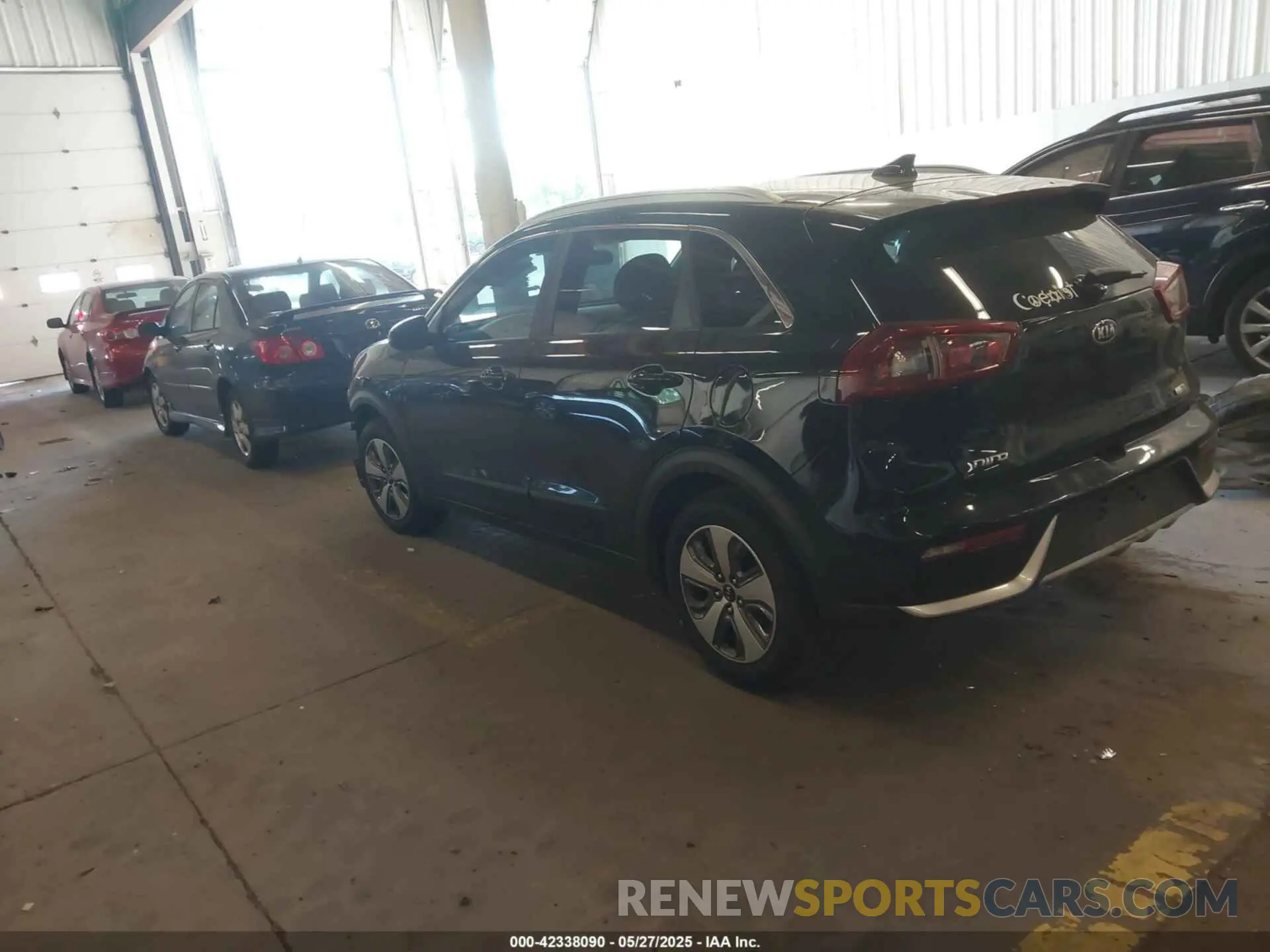 3 fotografías del automóvil dañado KNDCB3LC6K5252775 KIA NIRO 2019