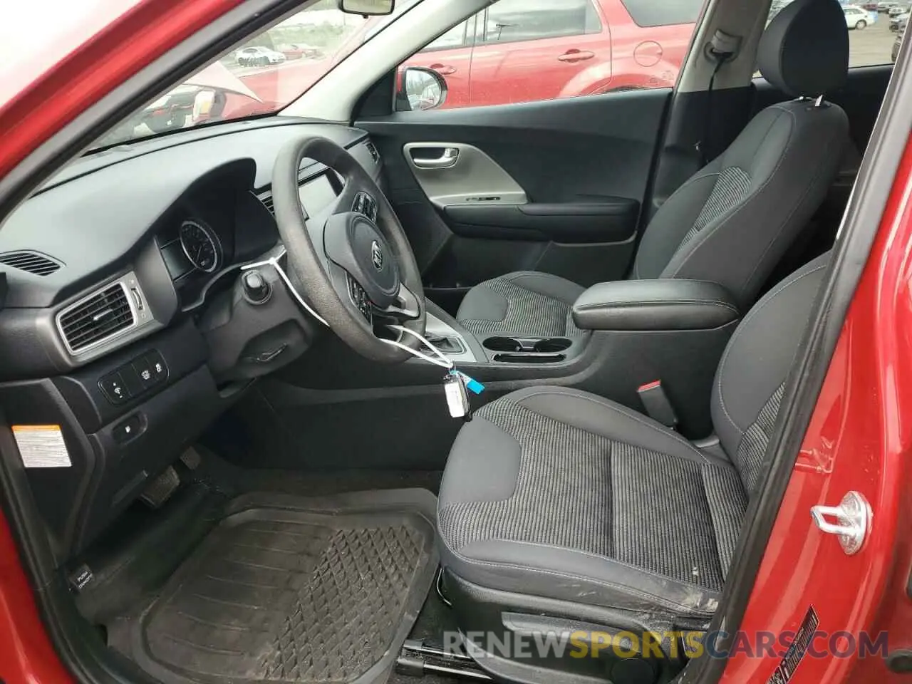 7 fotografías del automóvil dañado KNDCB3LC7K5219154 KIA NIRO 2019