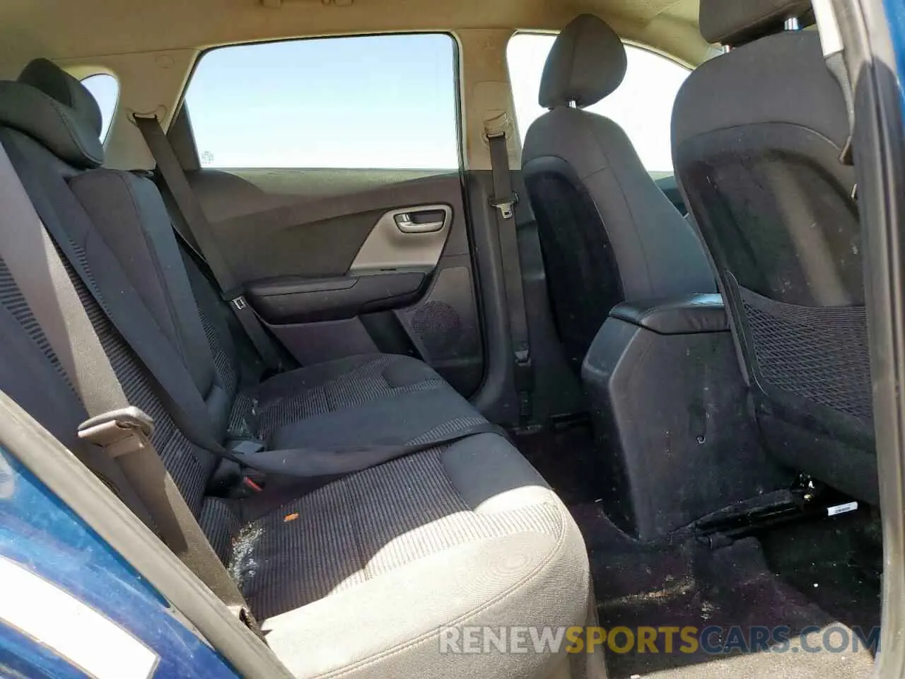 11 fotografías del automóvil dañado KNDCB3LC7K5231269 KIA NIRO 2019