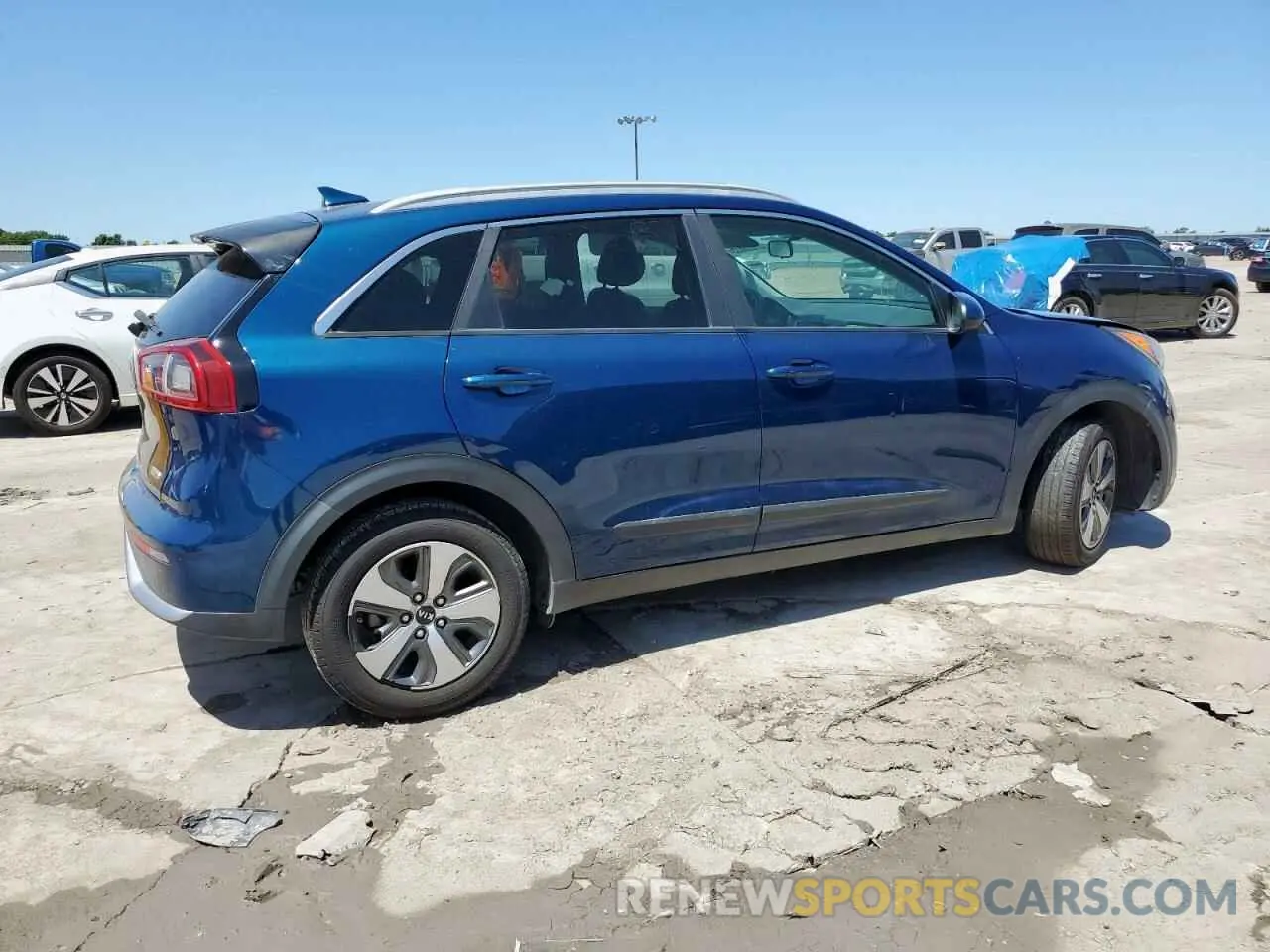 3 fotografías del automóvil dañado KNDCB3LC7K5231269 KIA NIRO 2019