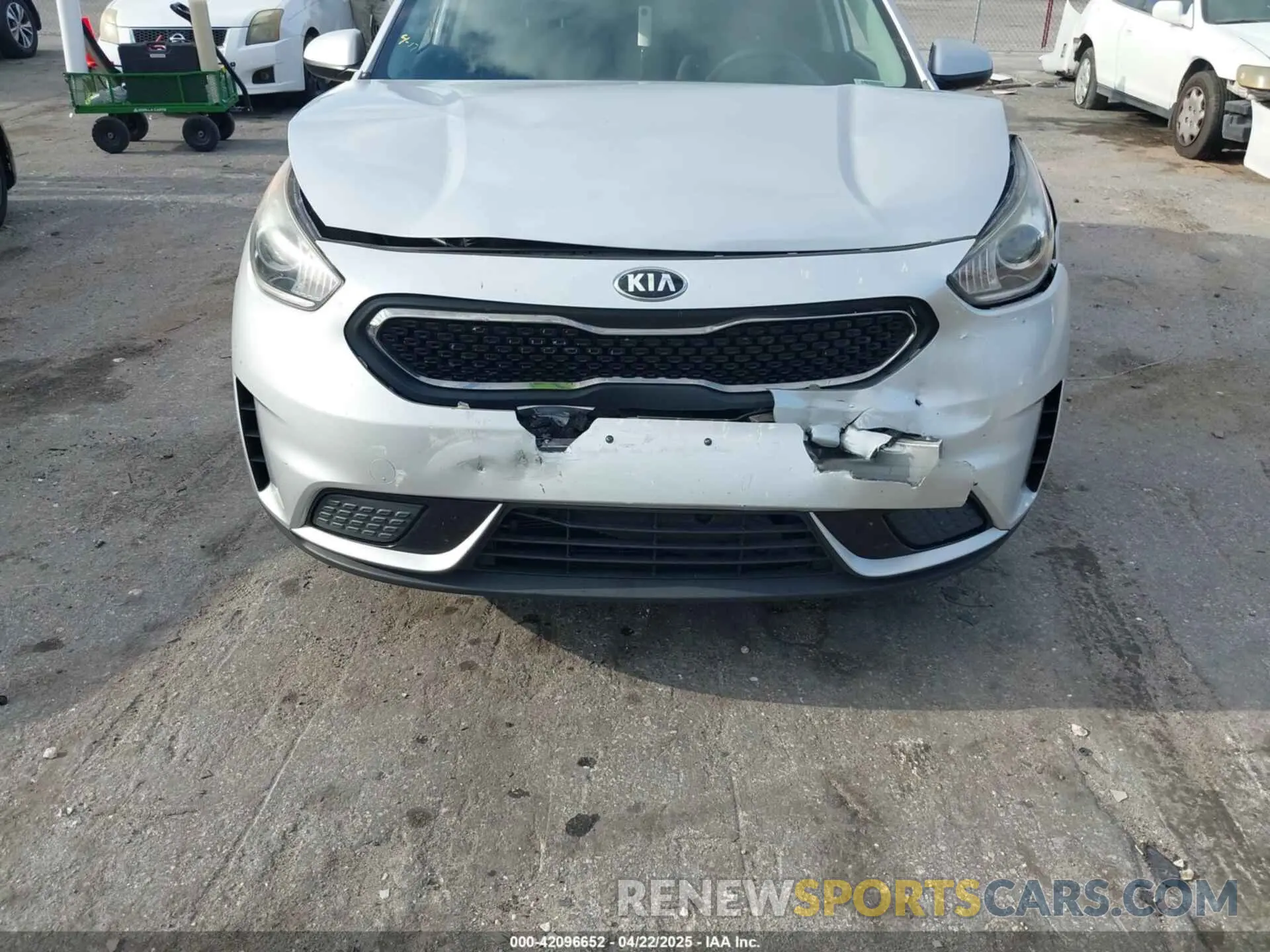 6 fotografías del automóvil dañado KNDCB3LC7K5231434 KIA NIRO 2019