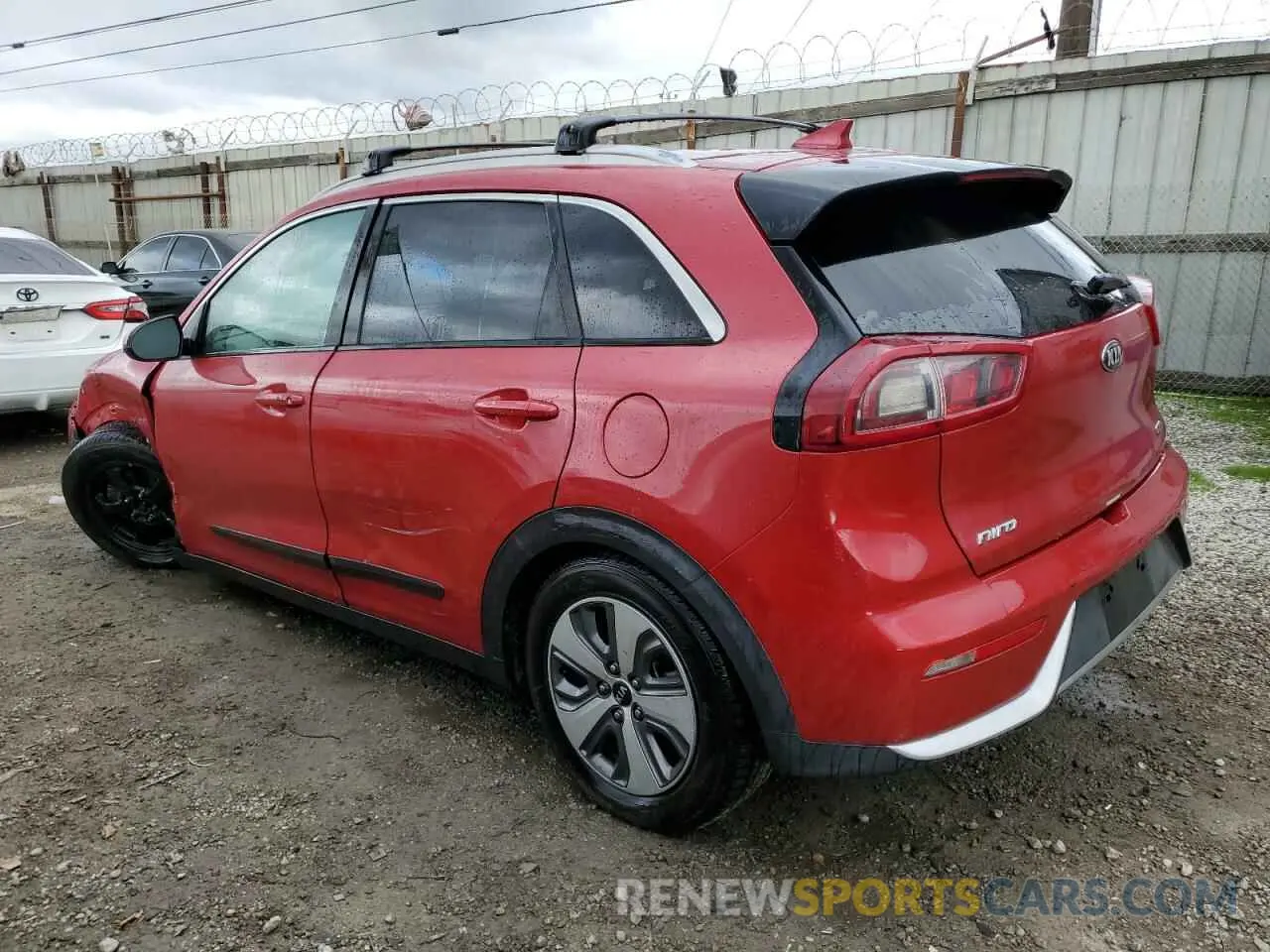 2 fotografías del automóvil dañado KNDCB3LC7K5243082 KIA NIRO 2019