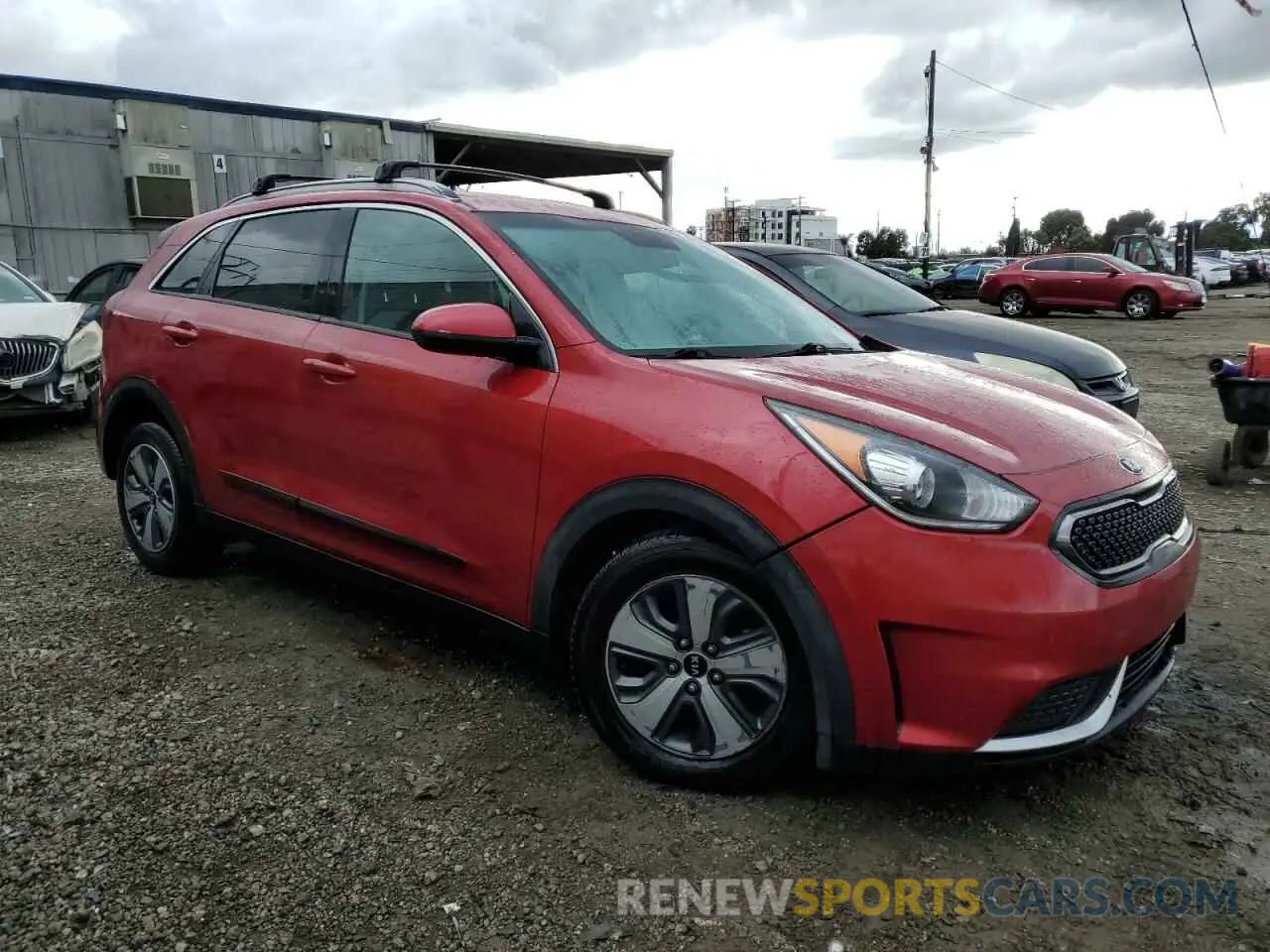 4 fotografías del automóvil dañado KNDCB3LC7K5243082 KIA NIRO 2019