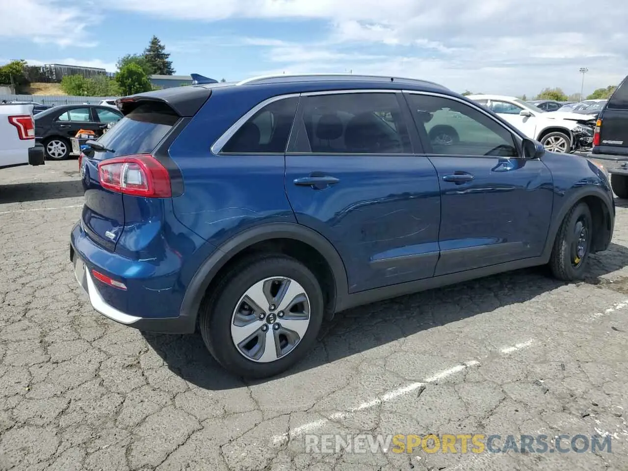 3 fotografías del automóvil dañado KNDCB3LC7K5257192 KIA NIRO 2019
