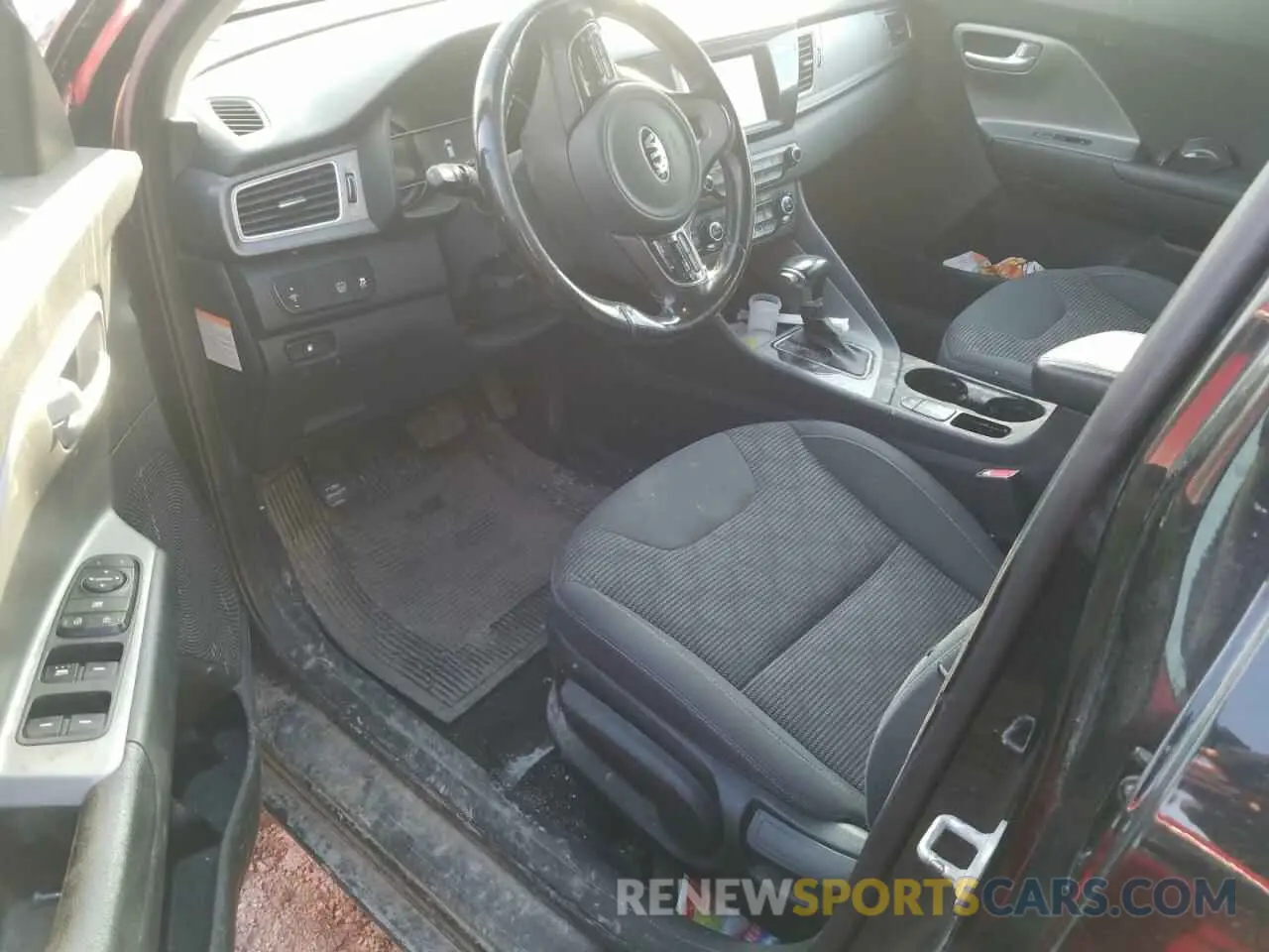 7 fotografías del automóvil dañado KNDCB3LC7K5257225 KIA NIRO 2019