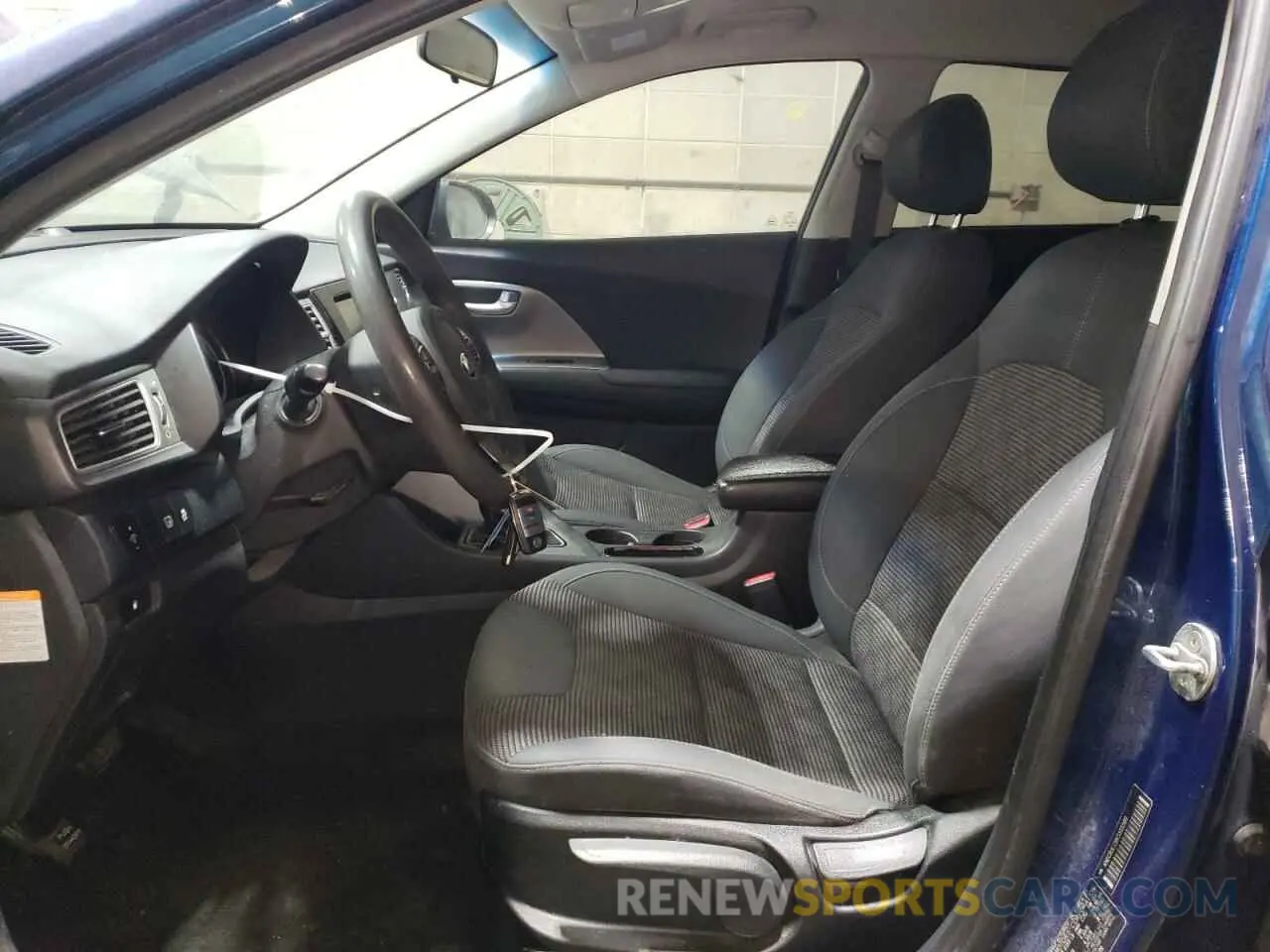 7 fotografías del automóvil dañado KNDCB3LC8K5335589 KIA NIRO 2019