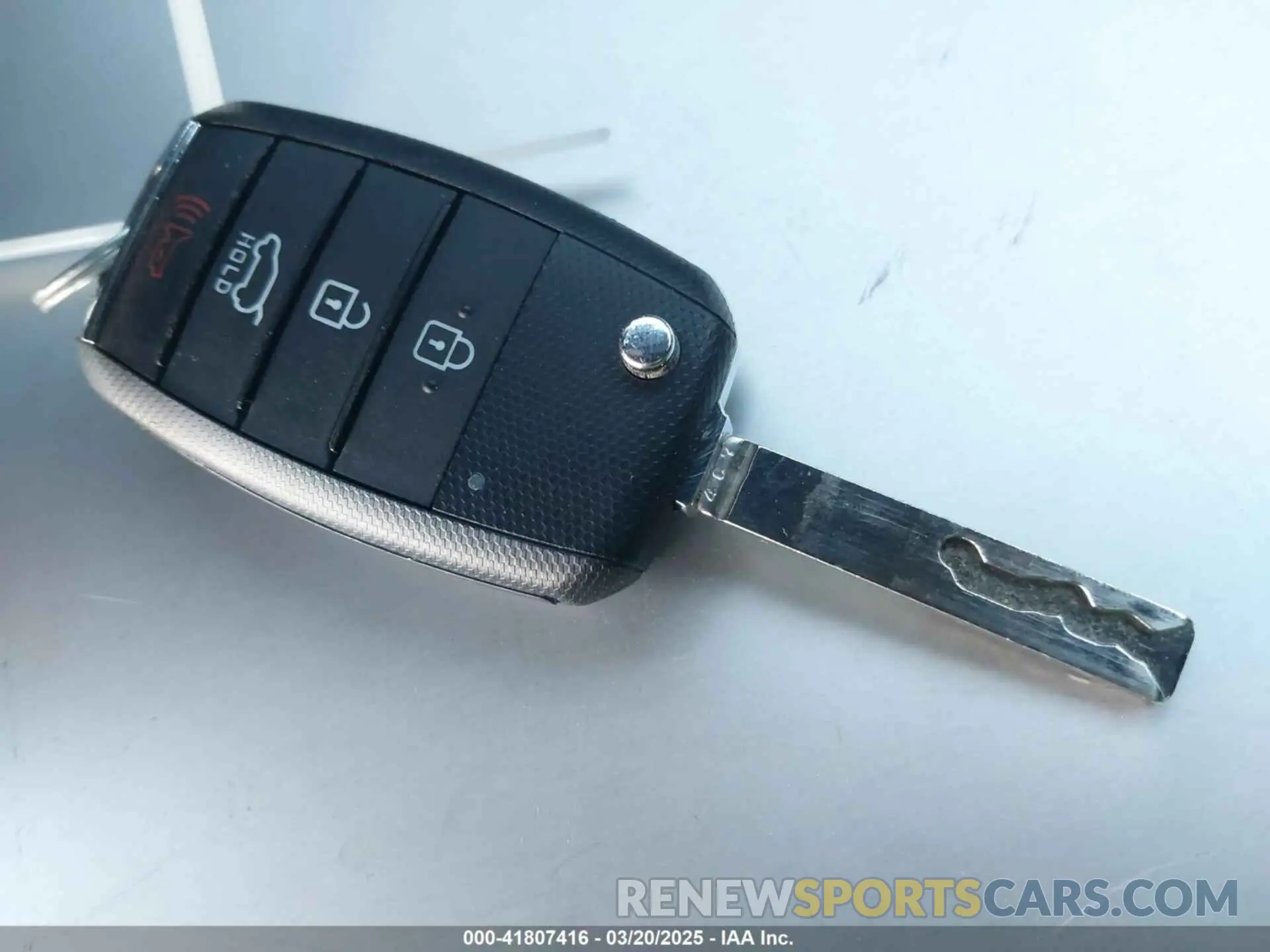 11 fotografías del automóvil dañado KNDCB3LCXK5257624 KIA NIRO 2019
