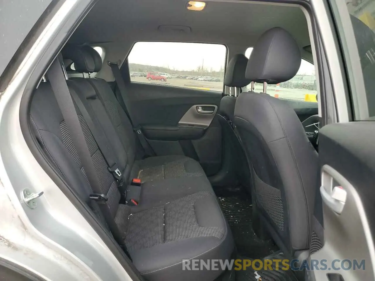 10 fotografías del automóvil dañado KNDCB3LCXK5351132 KIA NIRO 2019