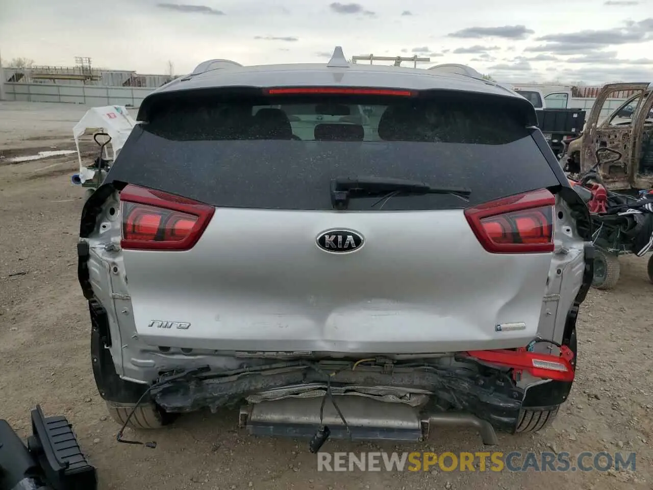 6 fotografías del automóvil dañado KNDCB3LCXK5351132 KIA NIRO 2019