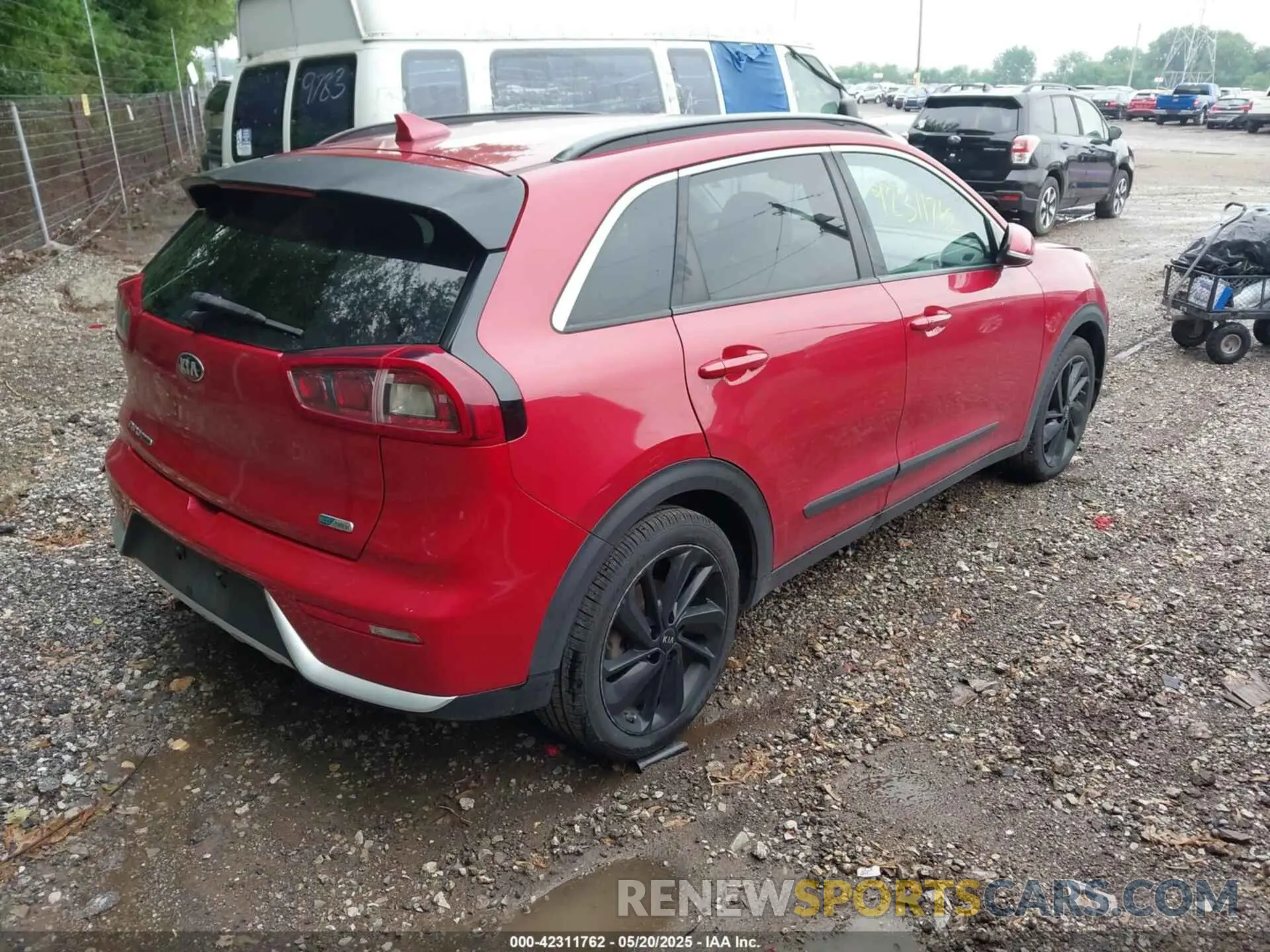 4 fotografías del automóvil dañado KNDCC3LC1K5262689 KIA NIRO 2019