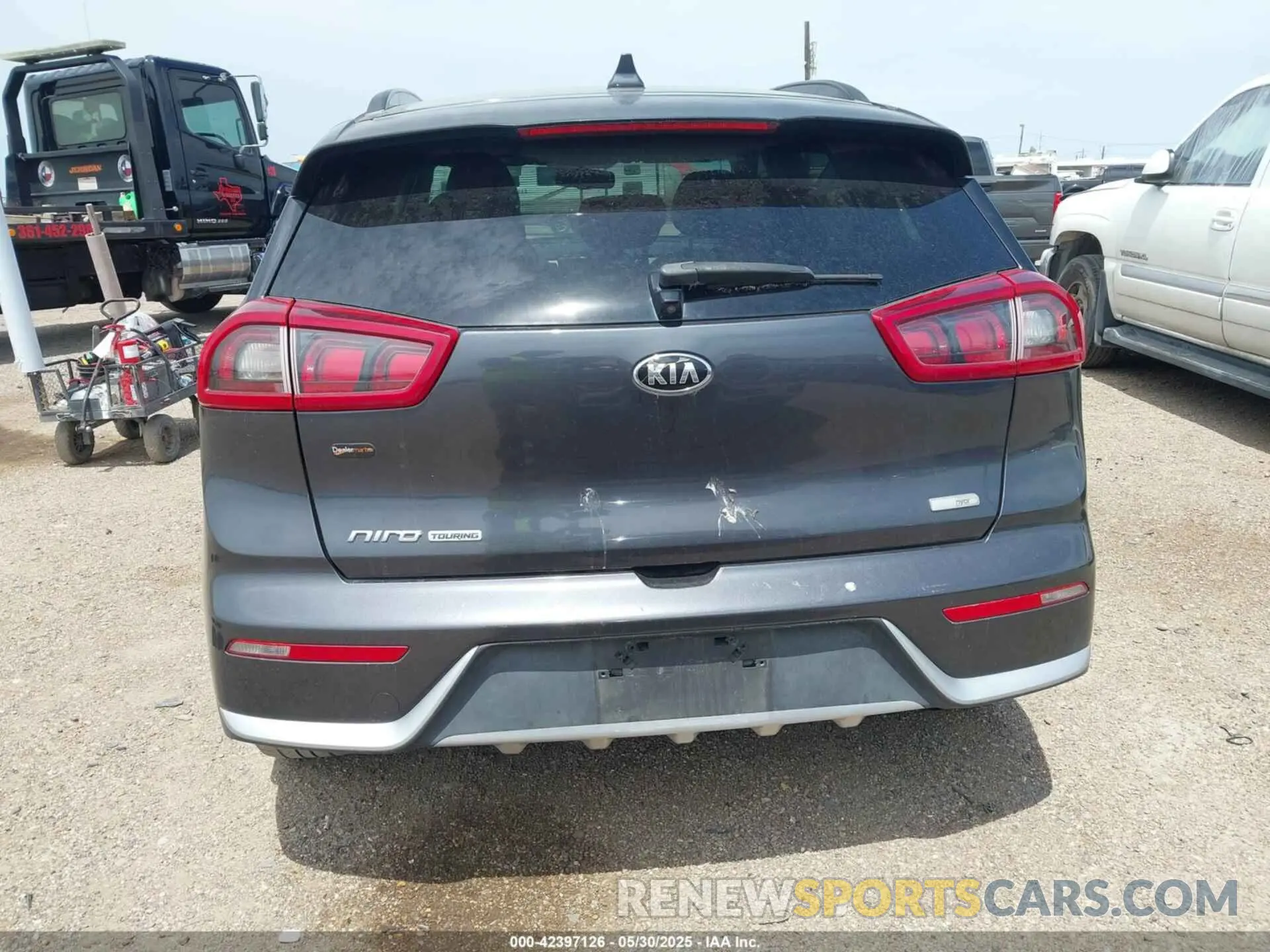 15 fotografías del automóvil dañado KNDCC3LC3K5218421 KIA NIRO 2019