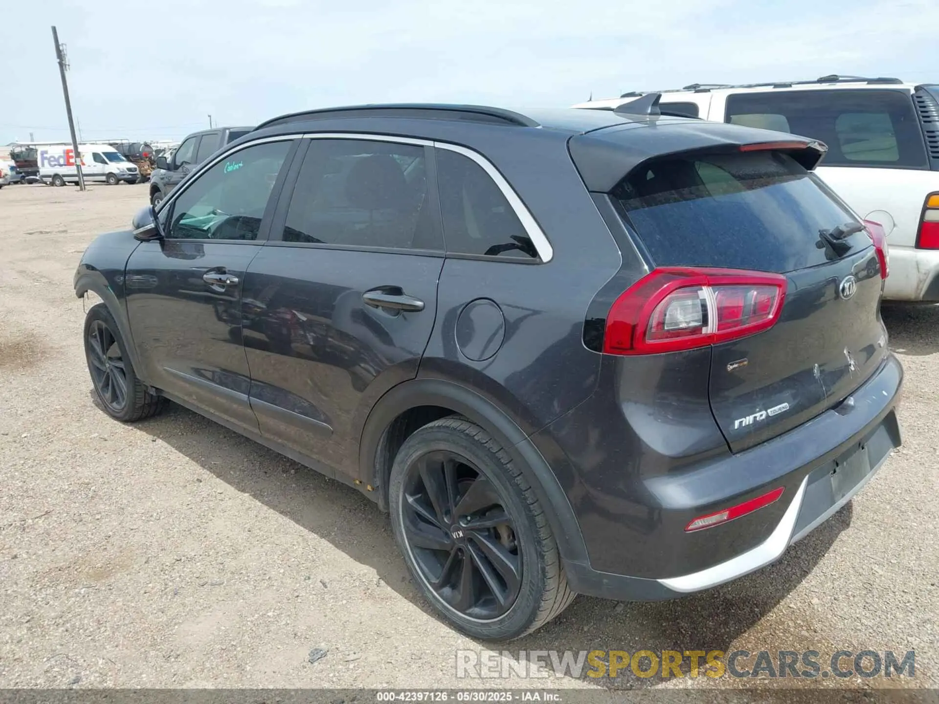 3 fotografías del automóvil dañado KNDCC3LC3K5218421 KIA NIRO 2019