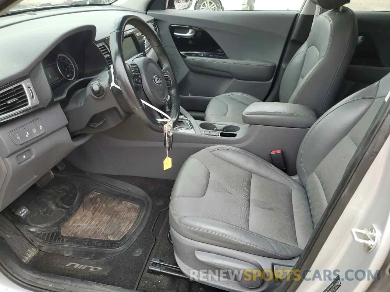 7 fotografías del automóvil dañado KNDCC3LC5K5303986 KIA NIRO 2019