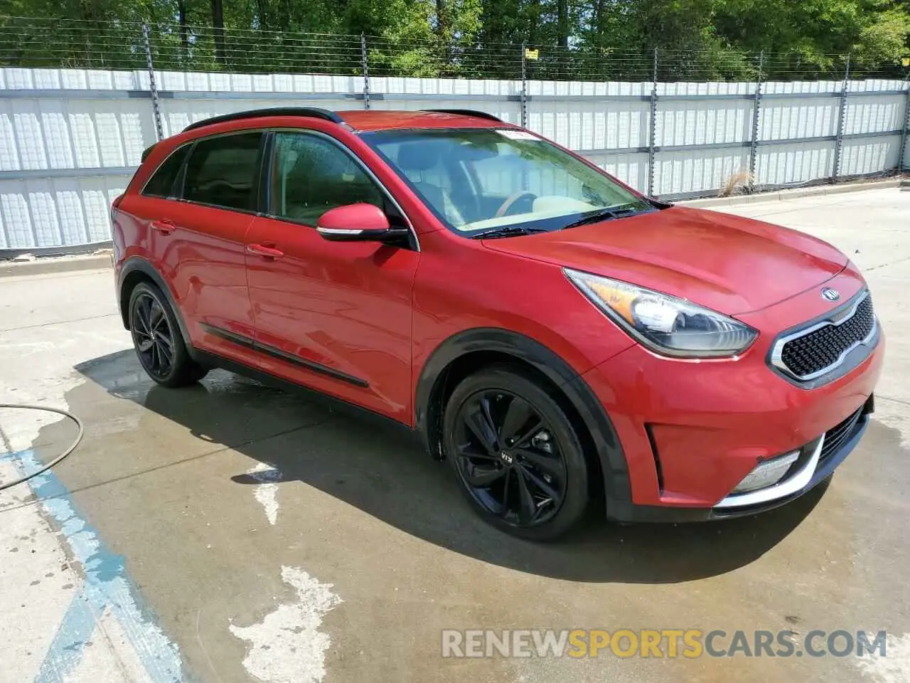 4 fotografías del automóvil dañado KNDCC3LC7K5231236 KIA NIRO 2019