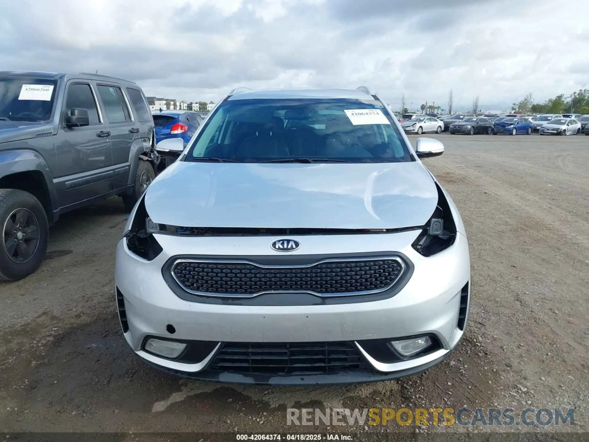 13 fotografías del automóvil dañado KNDCC3LC8K5351854 KIA NIRO 2019