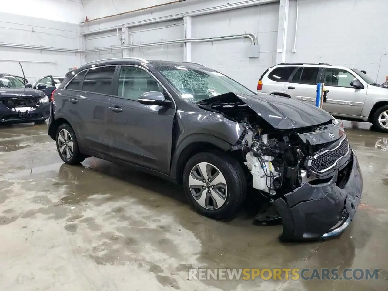 4 fotografías del automóvil dañado KNDCC3LD1K5325511 KIA NIRO 2019
